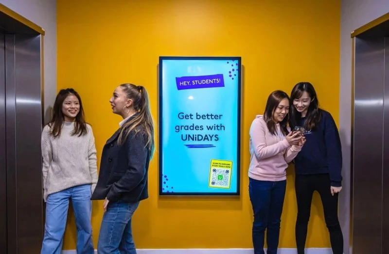 Slimline Pro Advertising Displays, Digital Sign