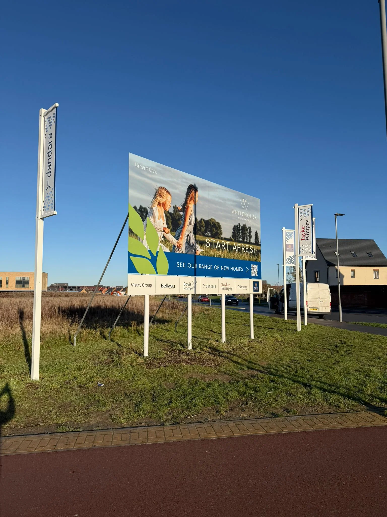 rigid f banners for housing developers