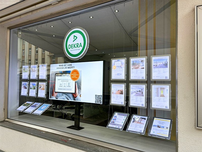 Ultra High Brightness Window Displays - Application Image (20).jpg