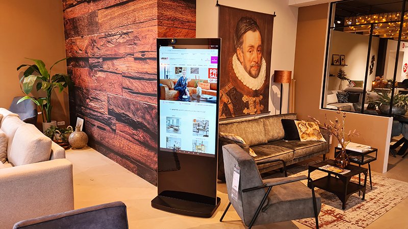Freestanding PCAP Touch Screen Posters