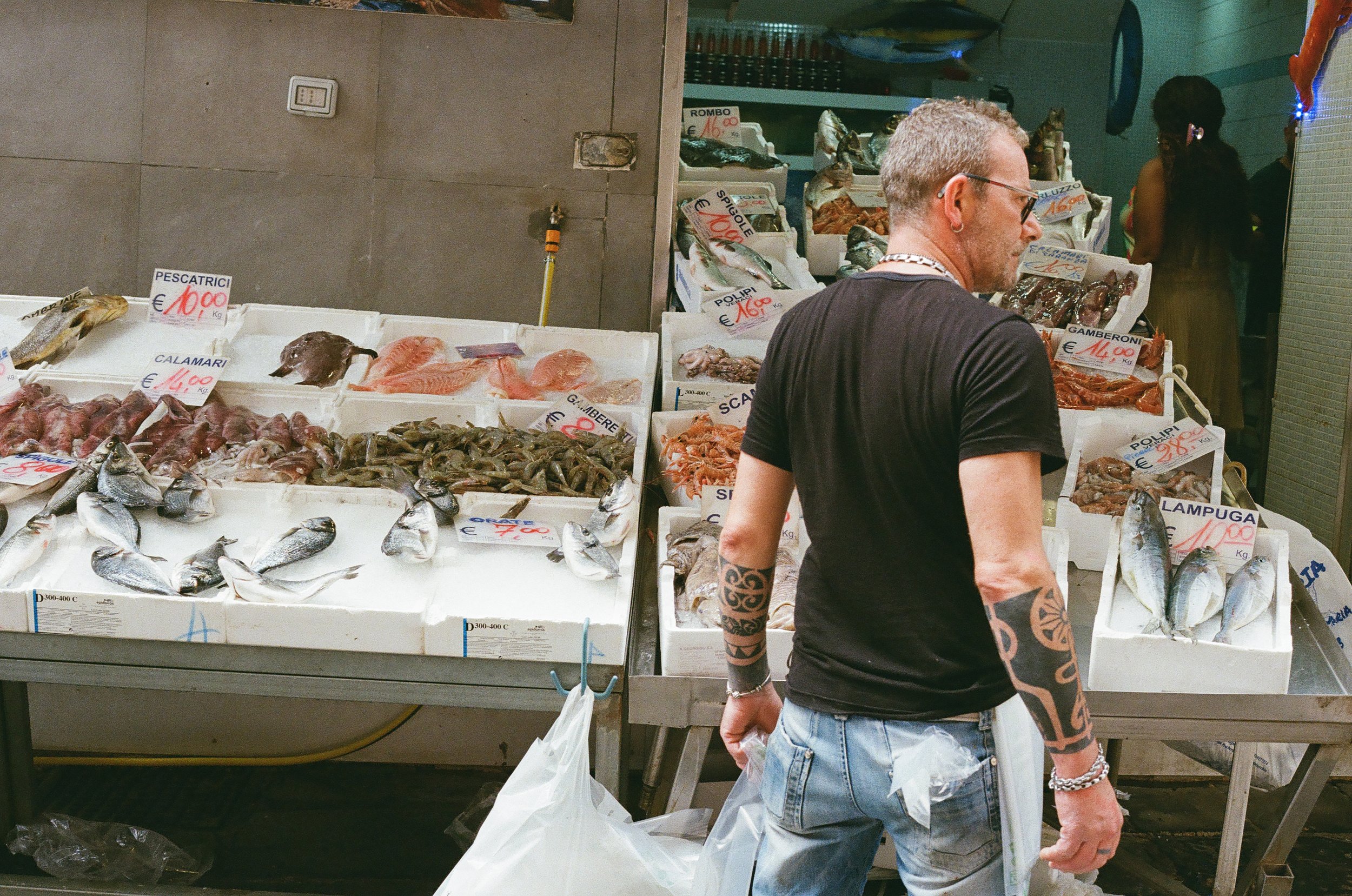 fish market in Napoli | photo: Olivia Cappelletti