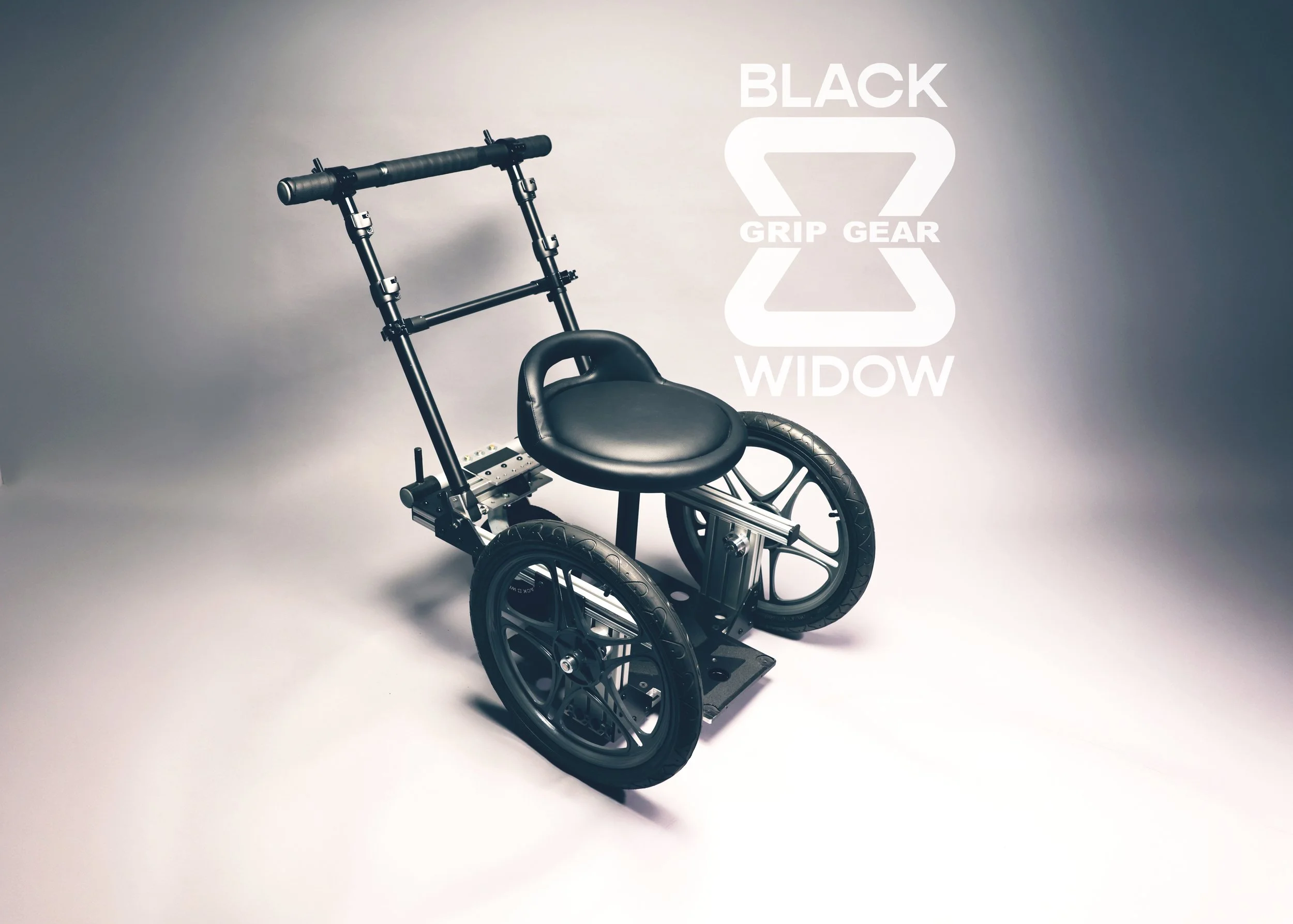 Rickshaw_cart_seat_byitself.jpg