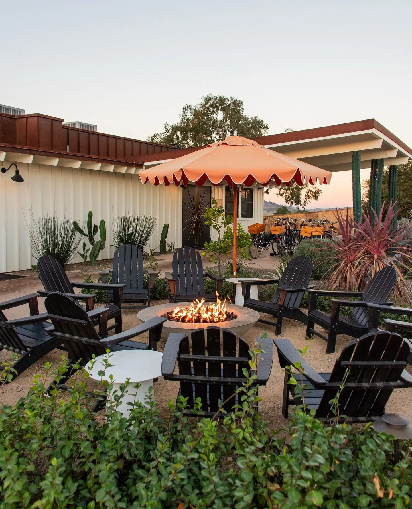 Gather 'round. ⁠
⁠
⁠.⁠
.⁠
.⁠
⁠
Photo: @thenomadicpeople