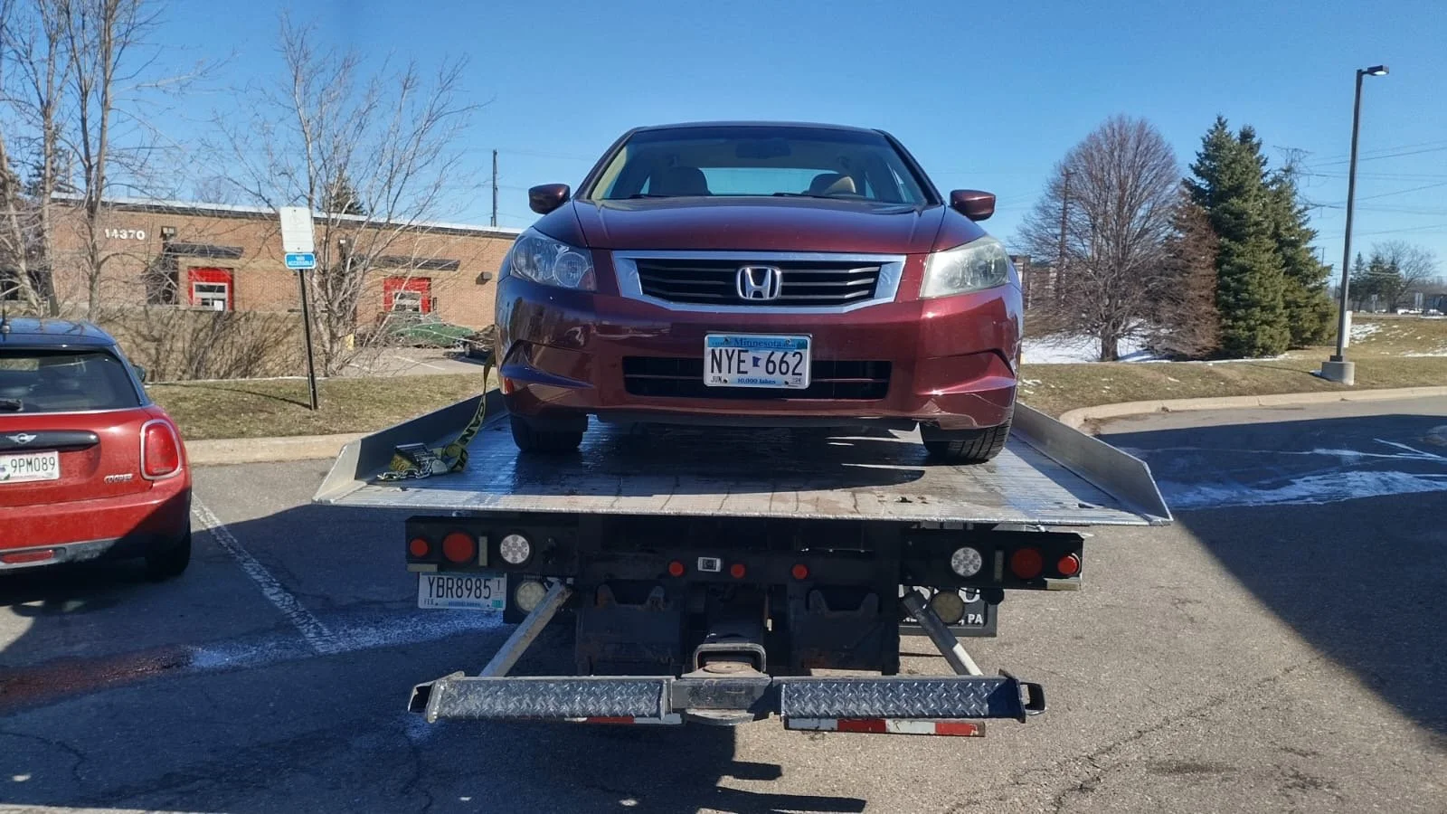 Emergency Towing in Minneapolis, MN: Fast, Reliable Help When You Need It Most