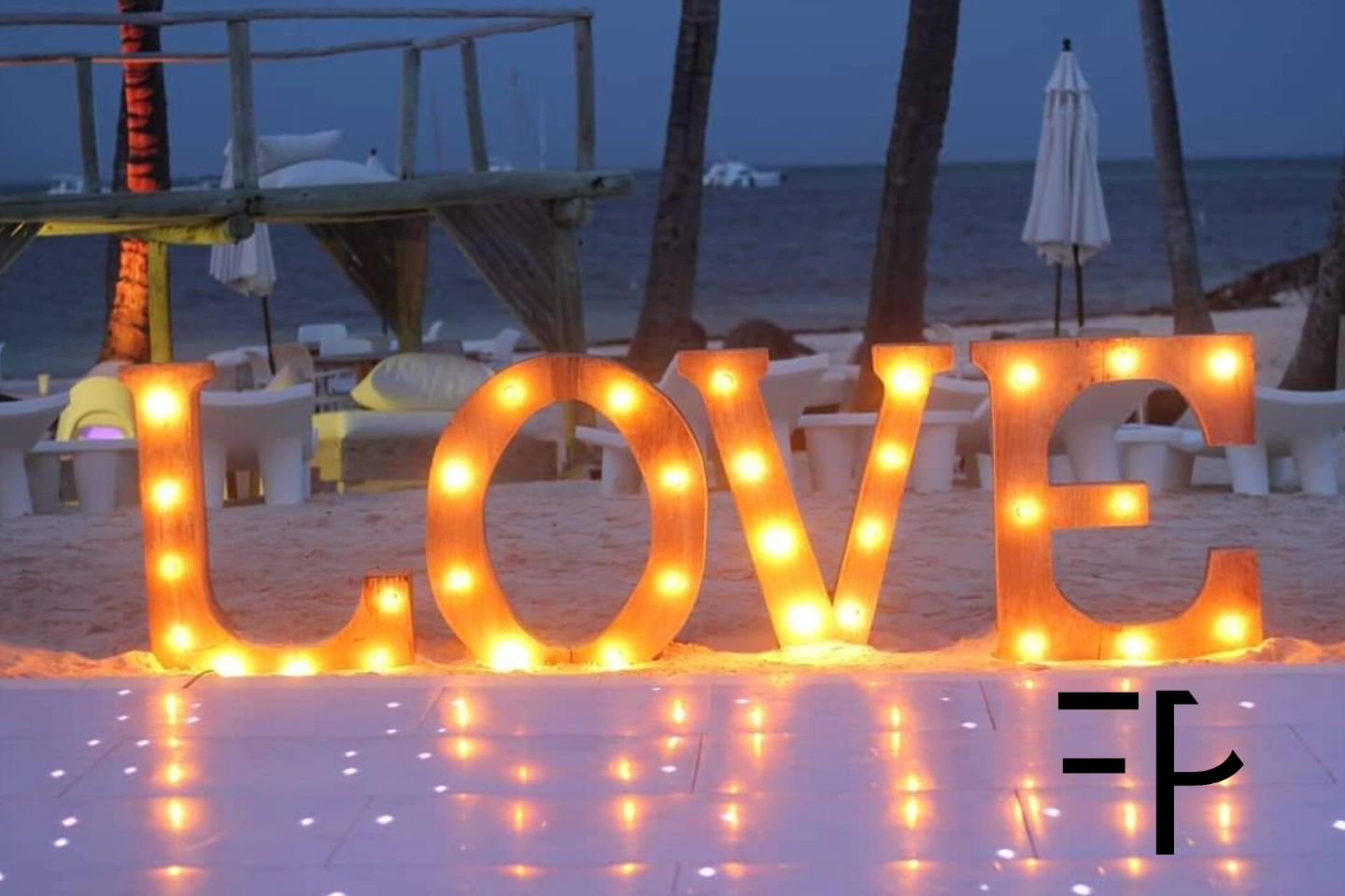 All we need is love #puntacana

#Love #RomanticVibes #LoveAndLight #BeachRomance #EveningGlow #LoveInTheAir #RomanticMoments #ForeverLove #BeachVibes #LoveAtFirstSight #LitUpWithLove #CelebrateLove #TogetherForever #EveningBliss #RomanticSetting