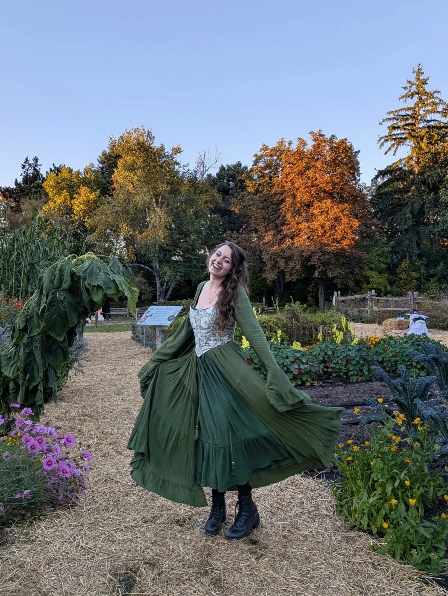 A rowdy Nuit Blanche (softly falling leaves, benevolent witches, fetching maidens, mushrooms towering overhead, string quartet, matcha from the tavern, in bed by 10pm) 🍂🎻