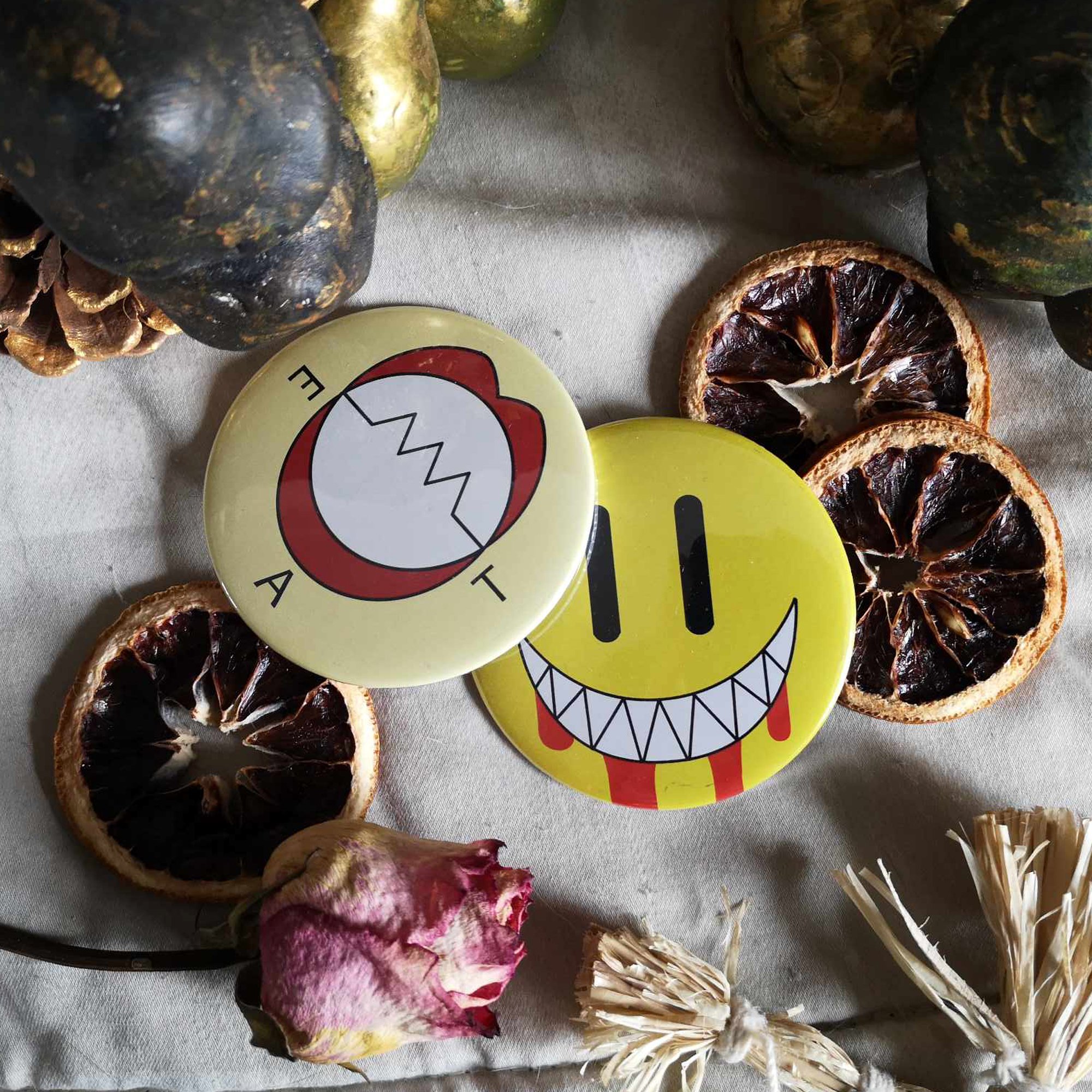 Pins 3'' - Promo service001.jpg