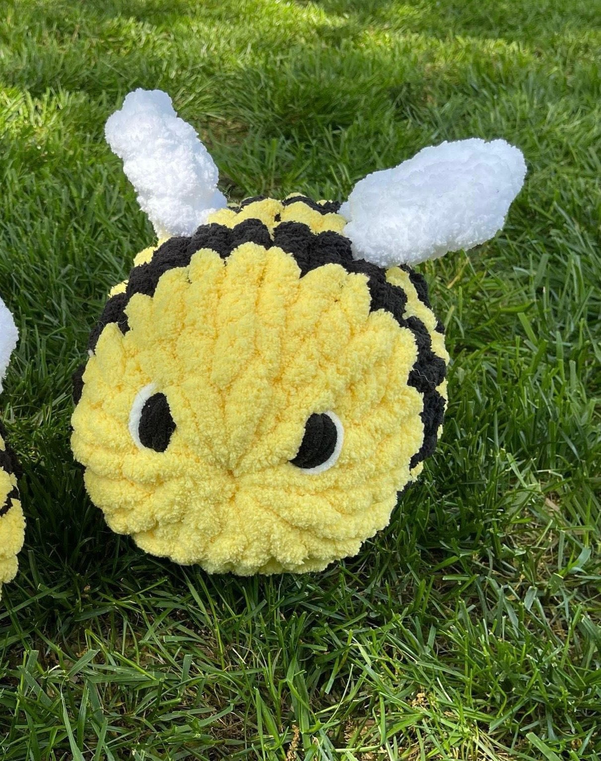 Chunky Knit Bumble Bee