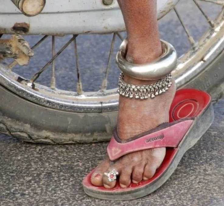 dirtyflipflop.jpeg
