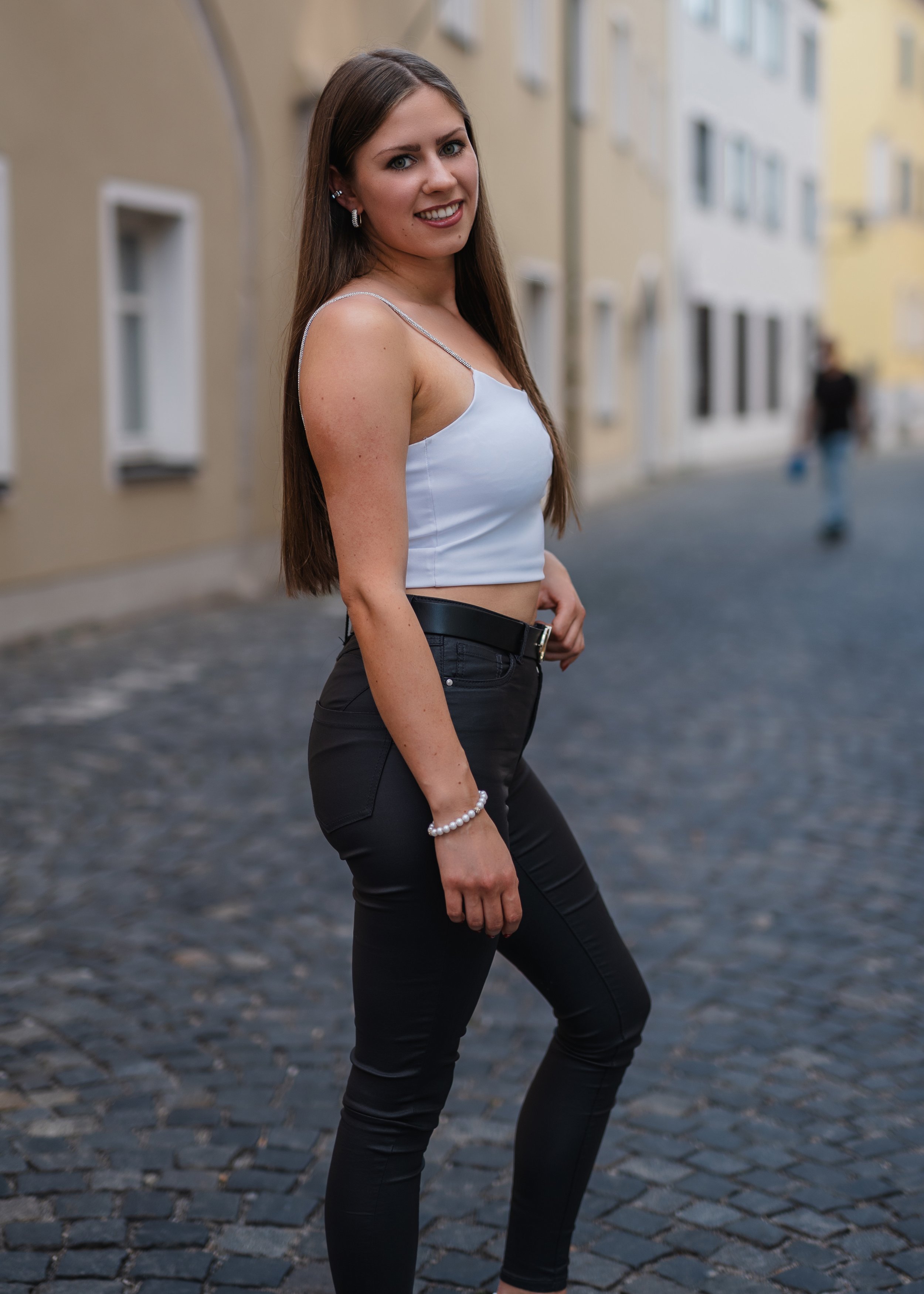 DSC03885f-crop.jpg
