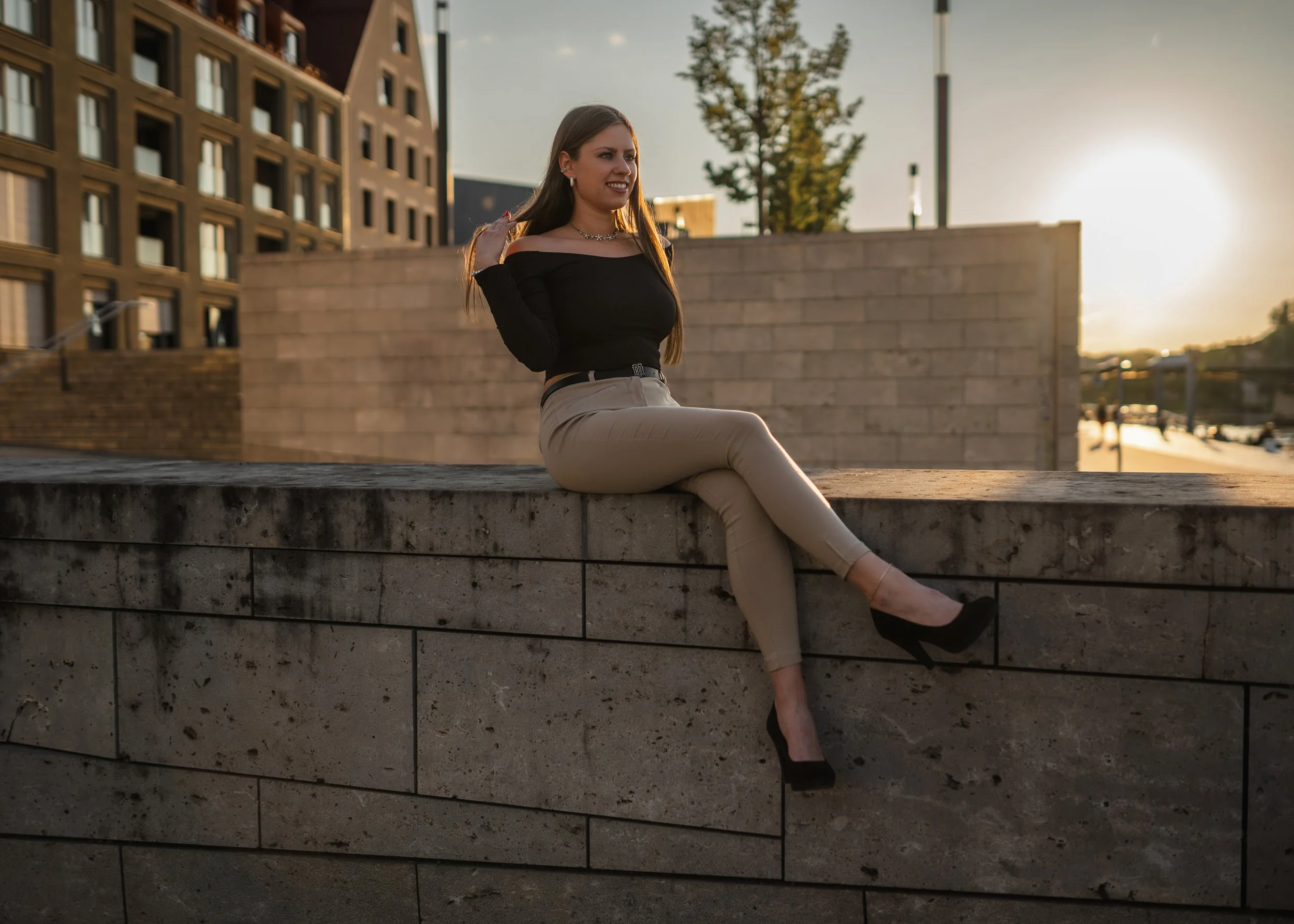 Altstadt trifft Streetstyle — Portraitshooting mit Sophia in Regensburg