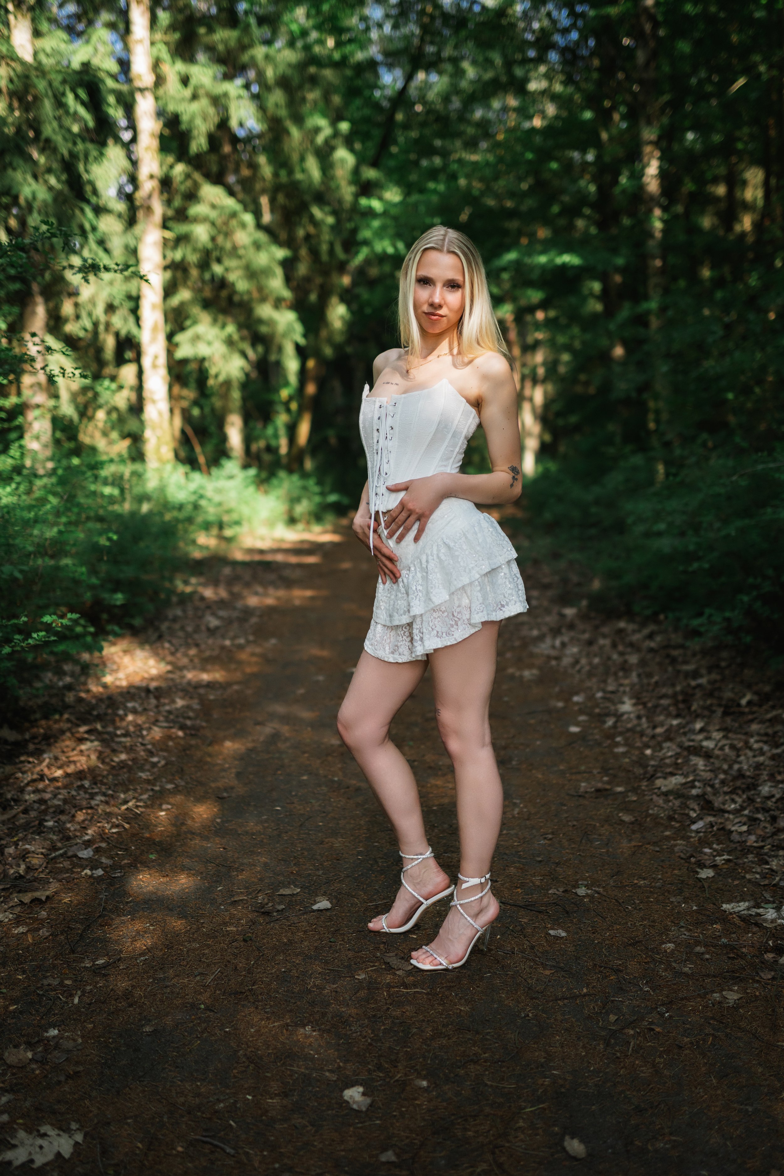 outdoor-portrait-steinberger-see-findling-duo.jpg