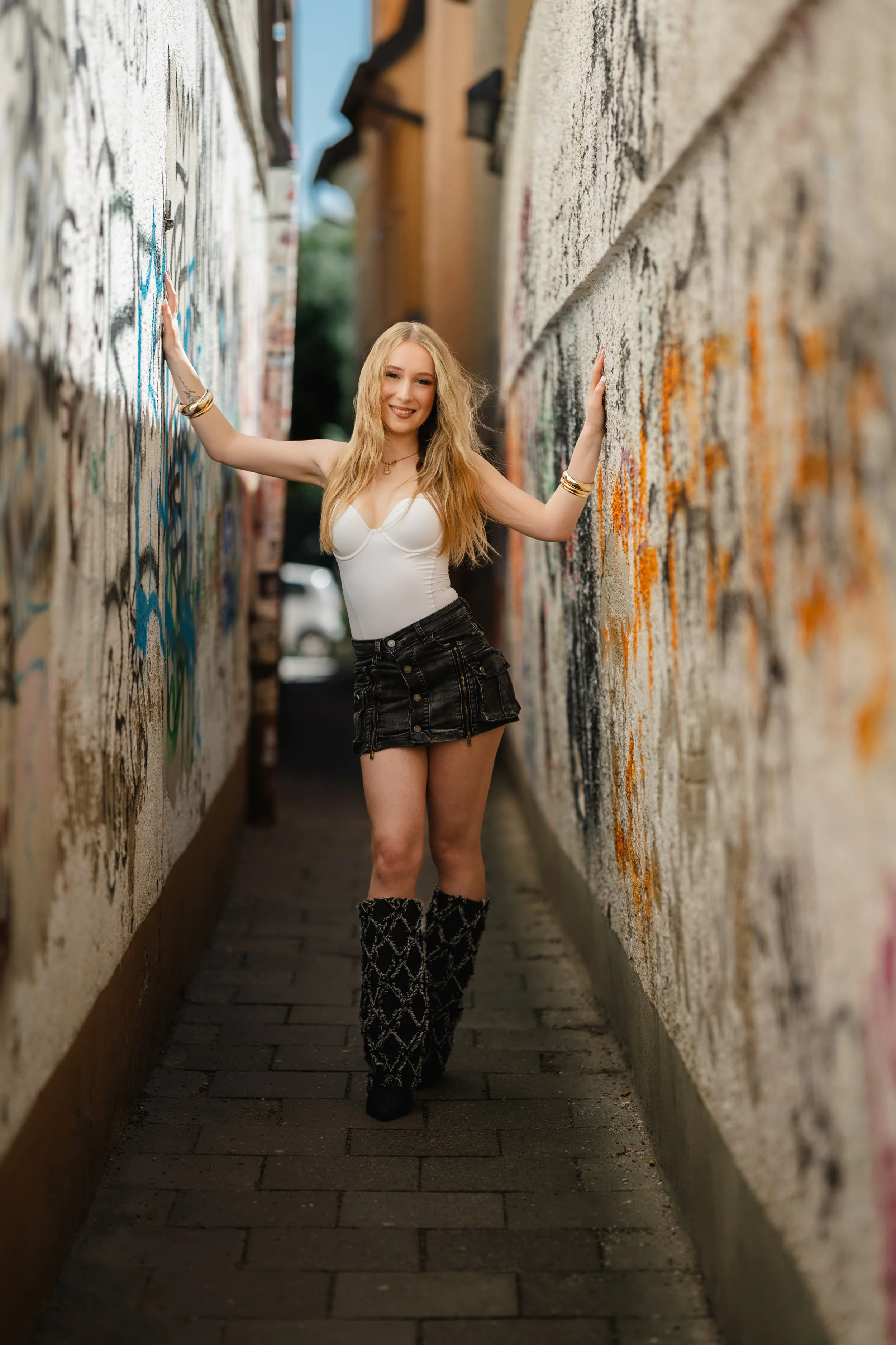 portraetfotograf-regensburg-graffiti-gasse-lorena-09.jpg