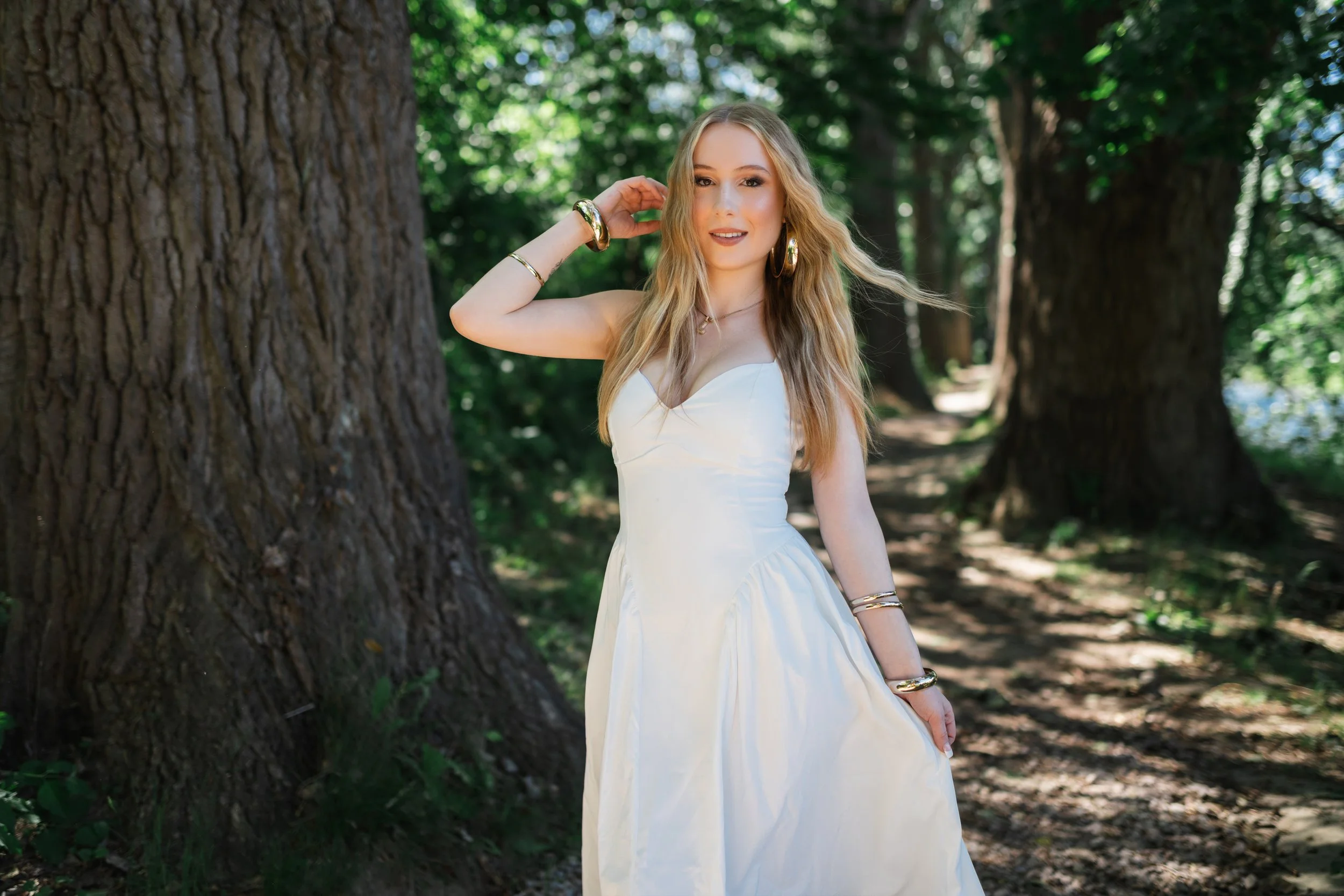 outdoor-portrait-regensburg-donau-sommerkleid-lorena-15.jpg