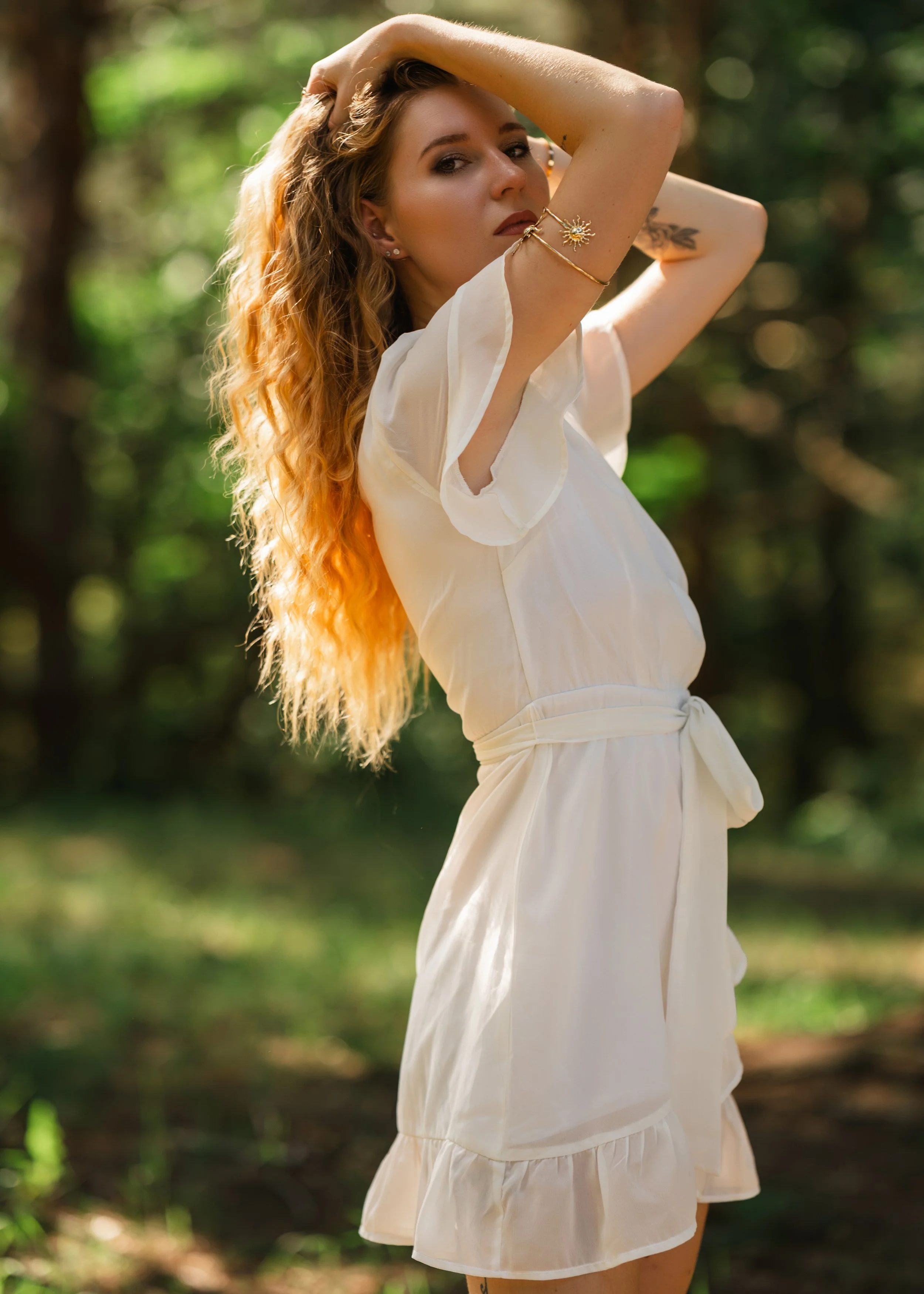 portrait-shooting-steinberger-see-weisses-kleid-gegenlicht-03.jpg