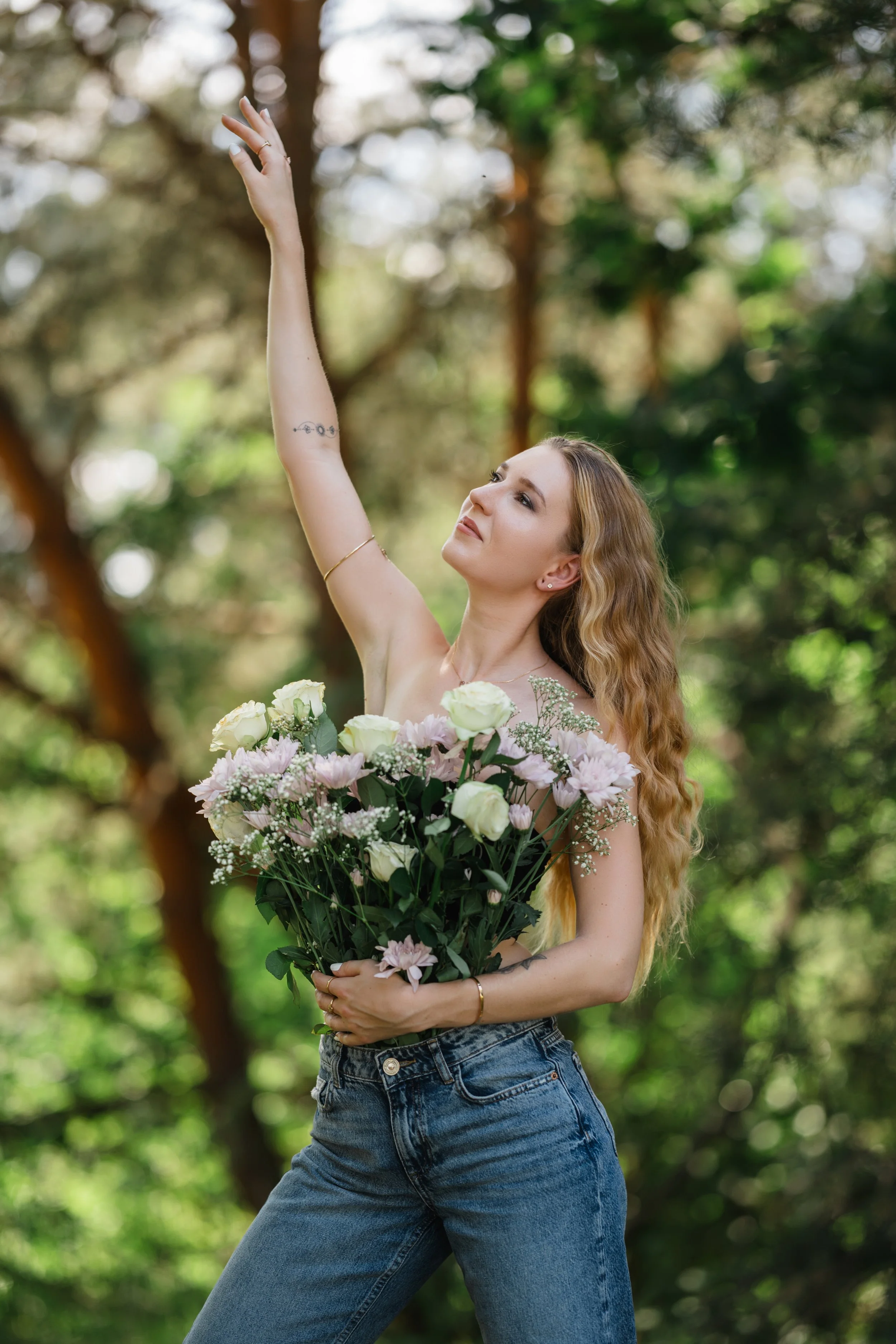 portrait-shooting-steinberger-see-tina-blumen-wald-01.jpg