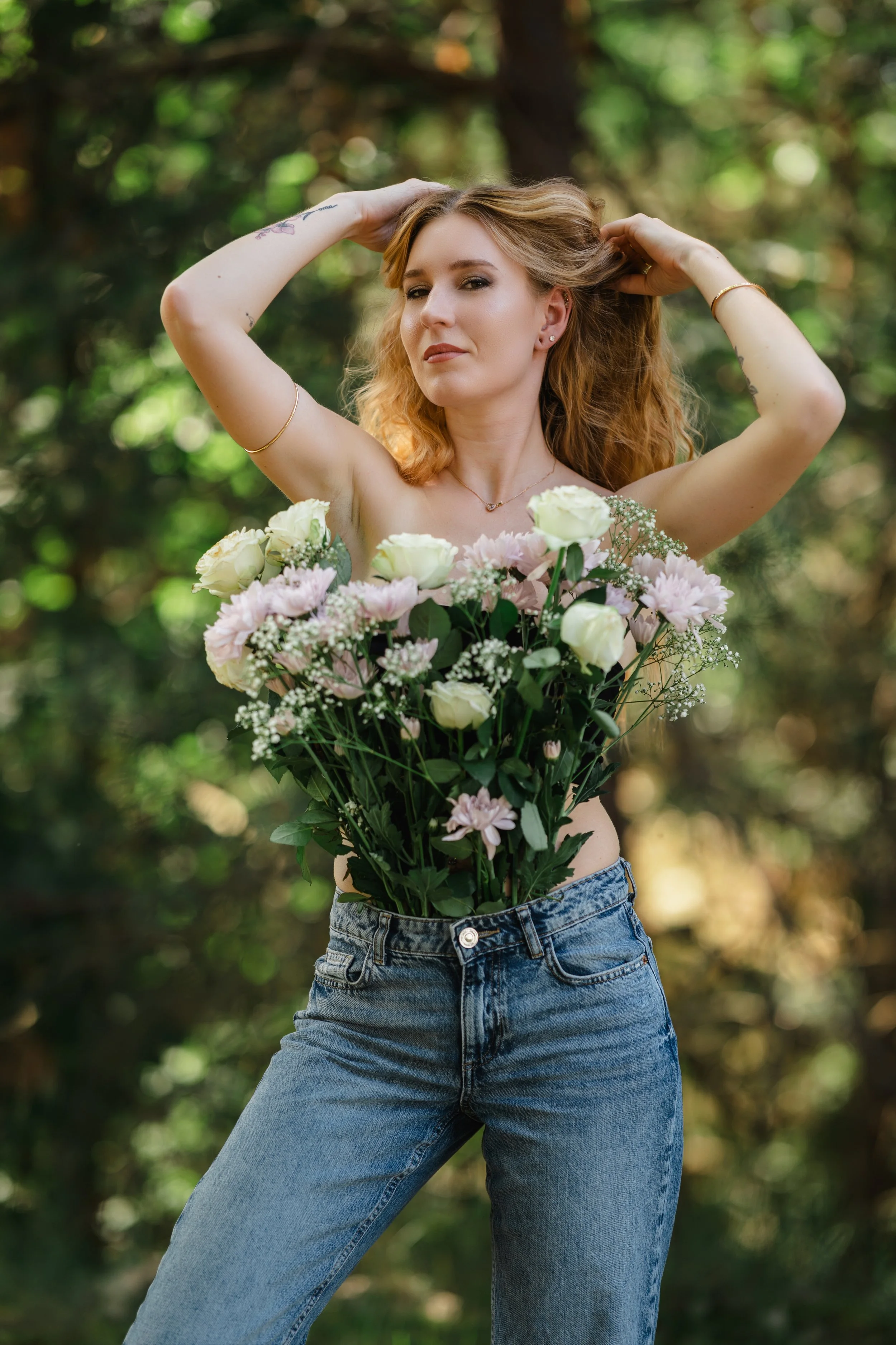 portrait-shooting-steinberger-see-tina-blumen-wald-01.jpg