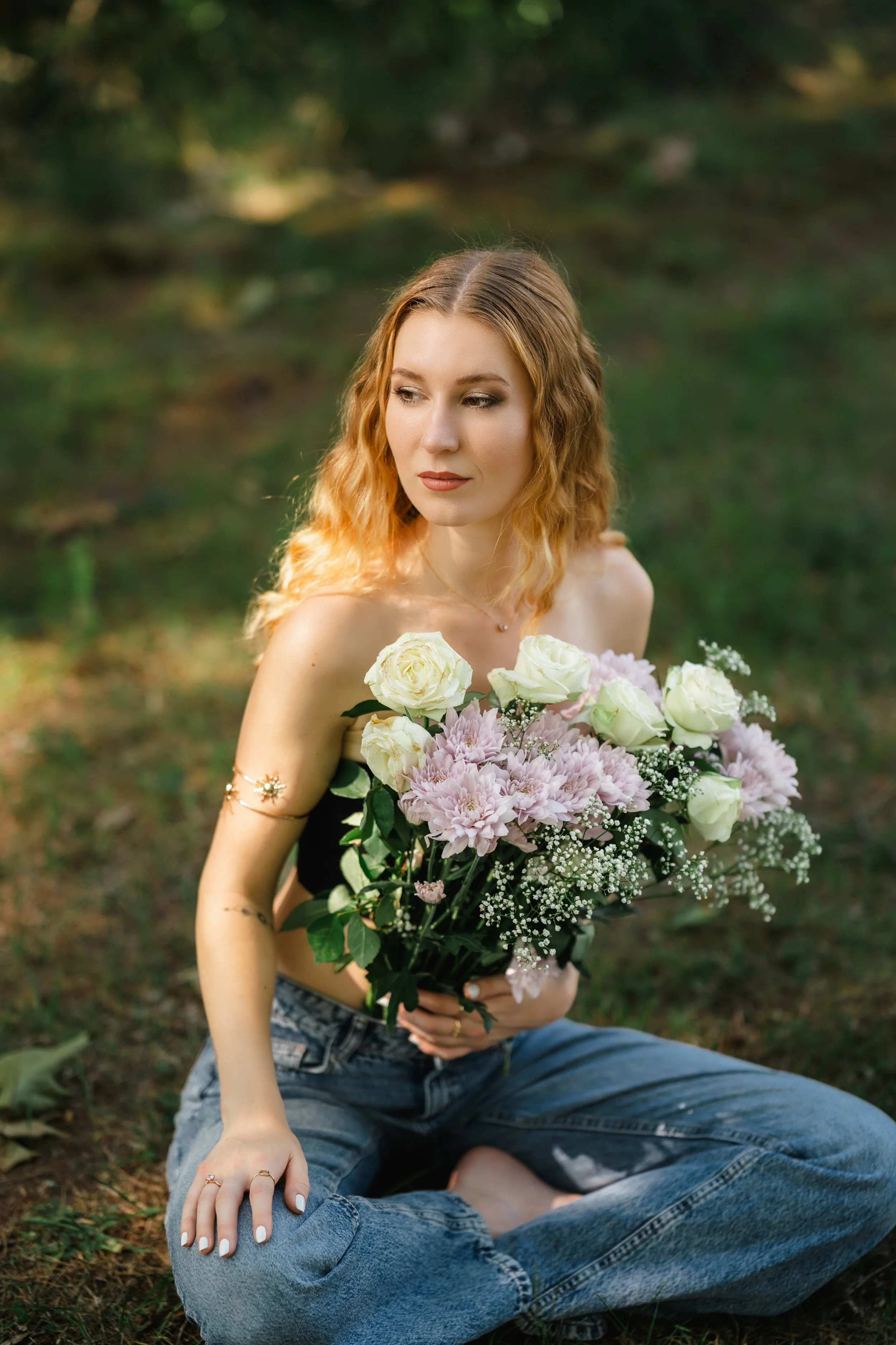 fotoshooting-steinberger-see-blumen-jeans-wald-02.jpg