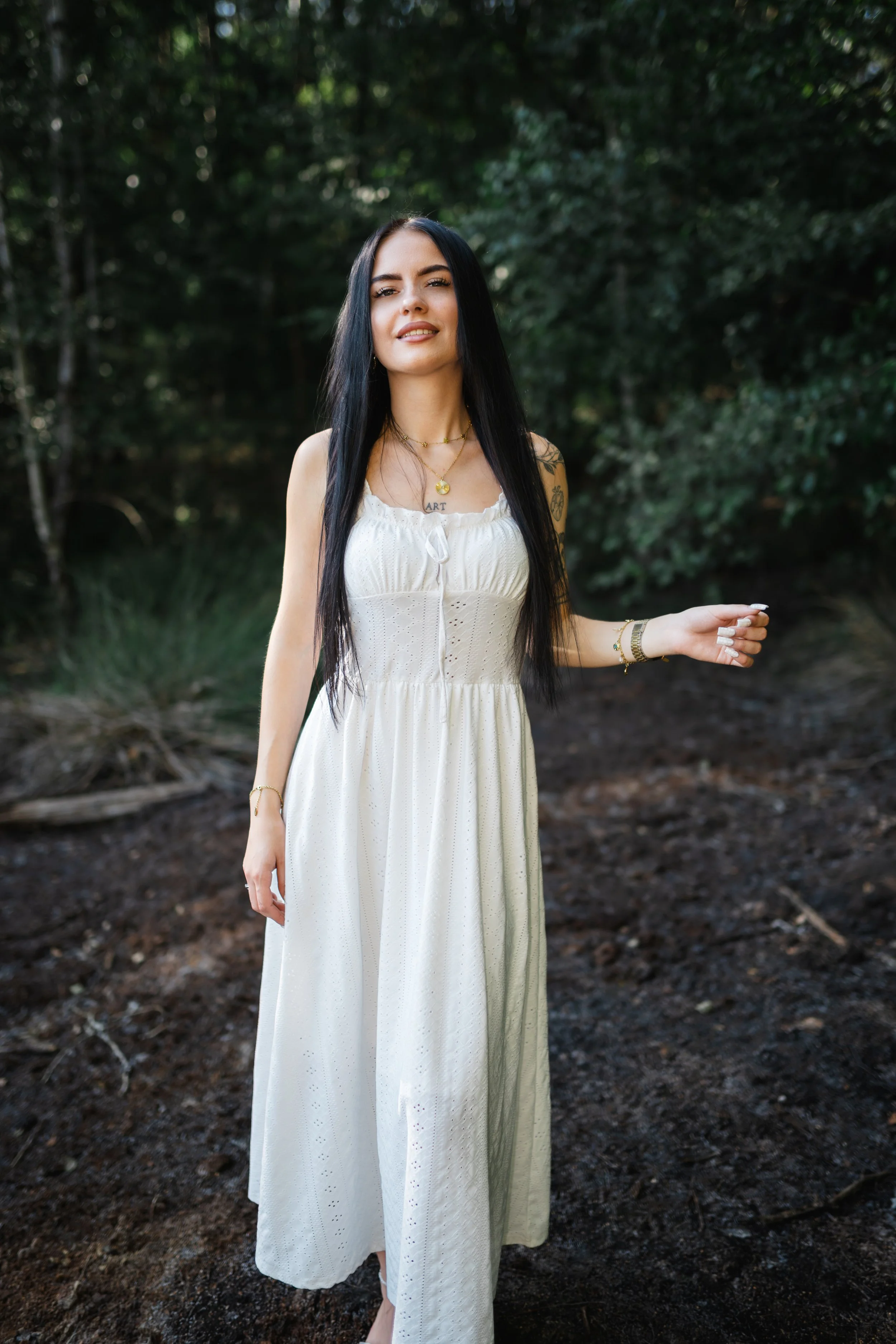 portrait-shooting-knappensee-weisses-kleid.jpg