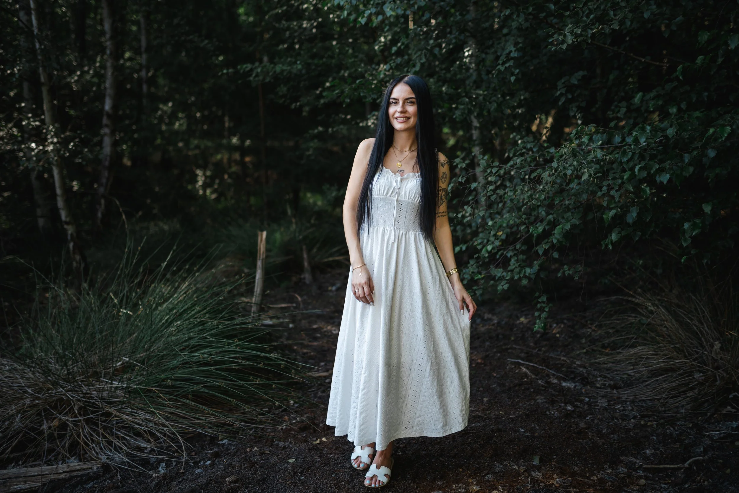 portrait-shooting-knappensee-weisses-kleid.jpg