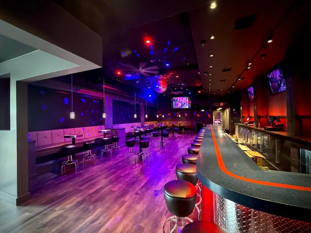 Bar photo 1