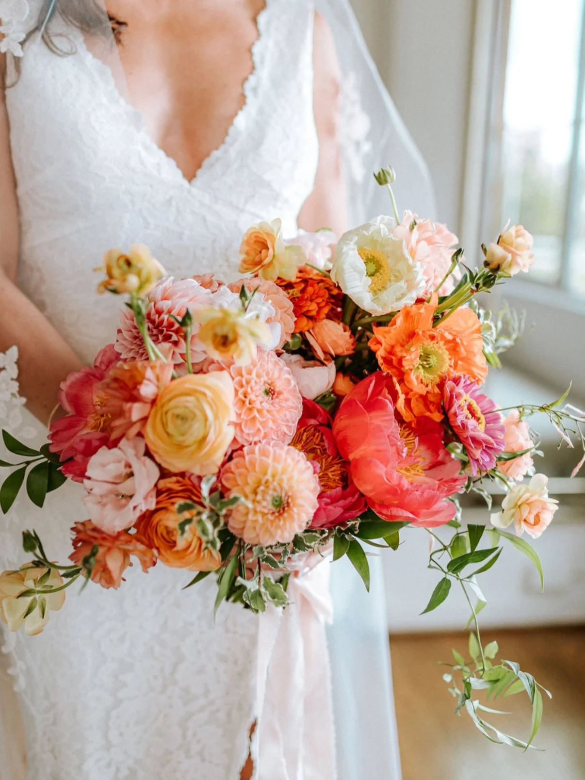 The beauty of color- for Chloe
@laventainn_pv 
@madebymegcatering 
@blushevents 
@frenchbouquet
@katrinaamante 
@409films 
@infinitebeautyla 
@lovememorephotobooth