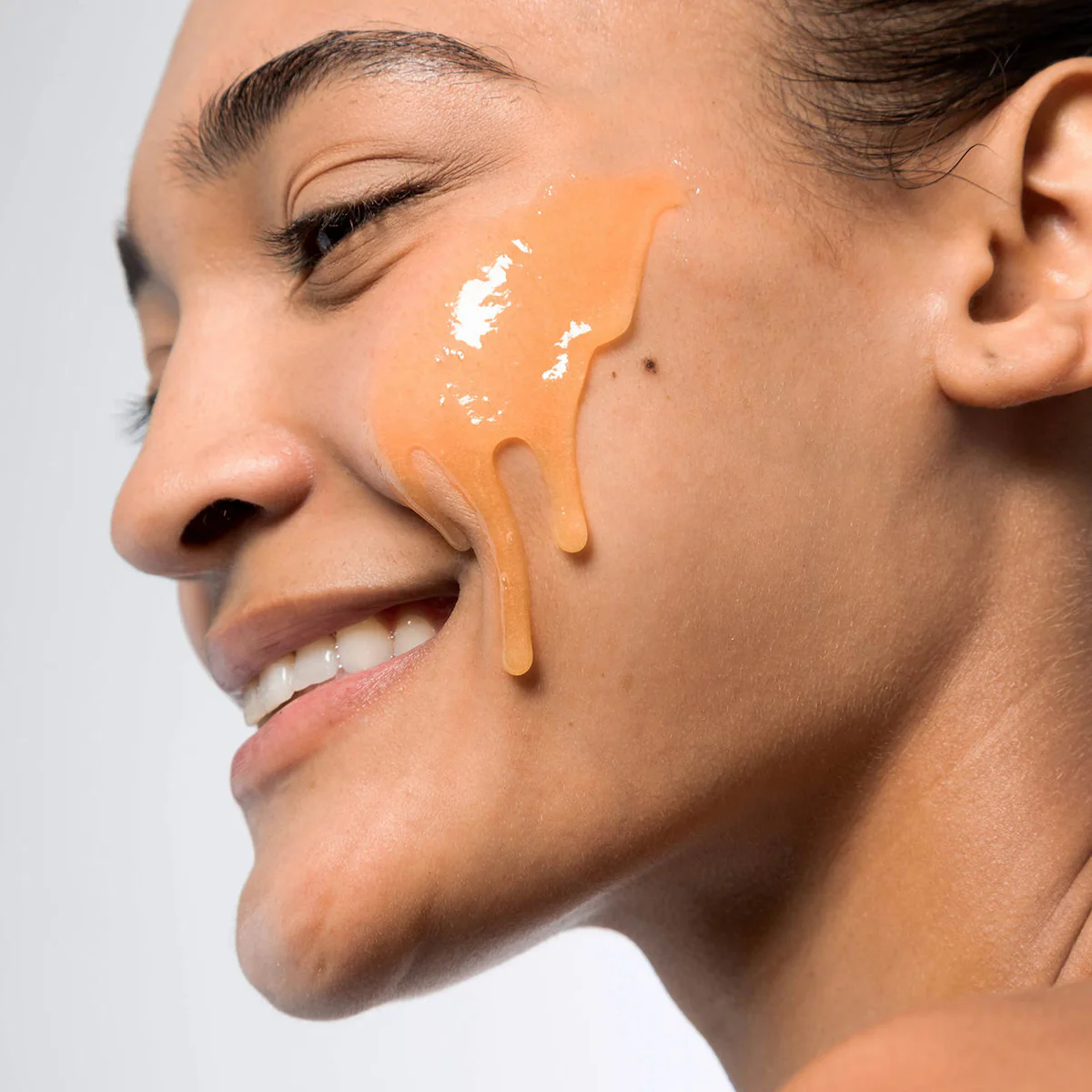 IS Clinical Warming Honey Cleanser (2).png