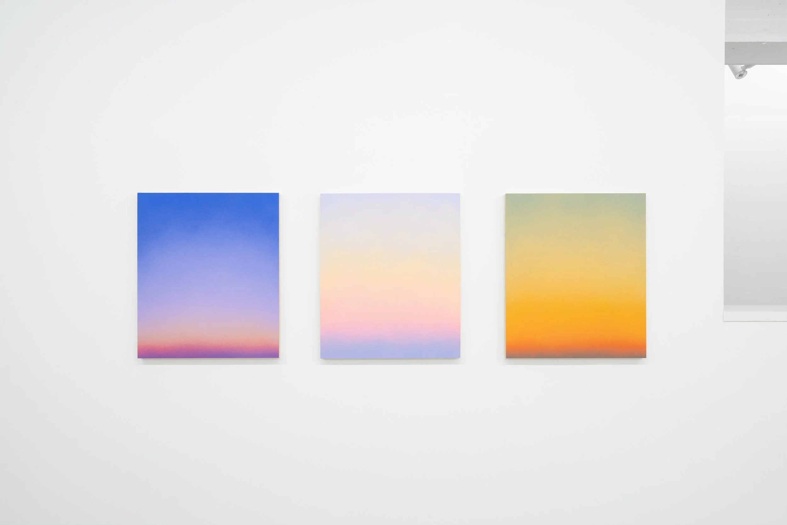 A09_iv_10_s.jpg