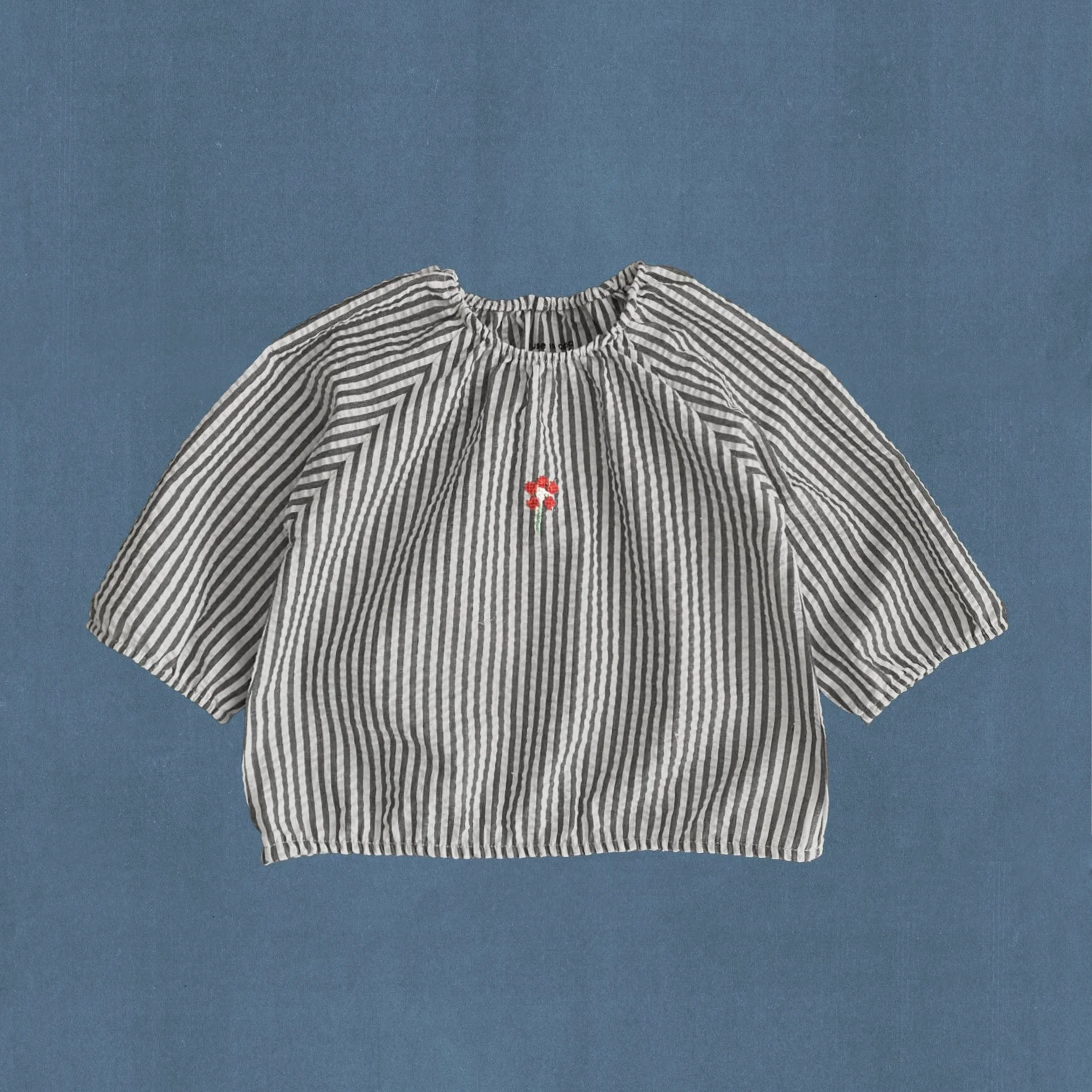 black and white flower top-2.jpg