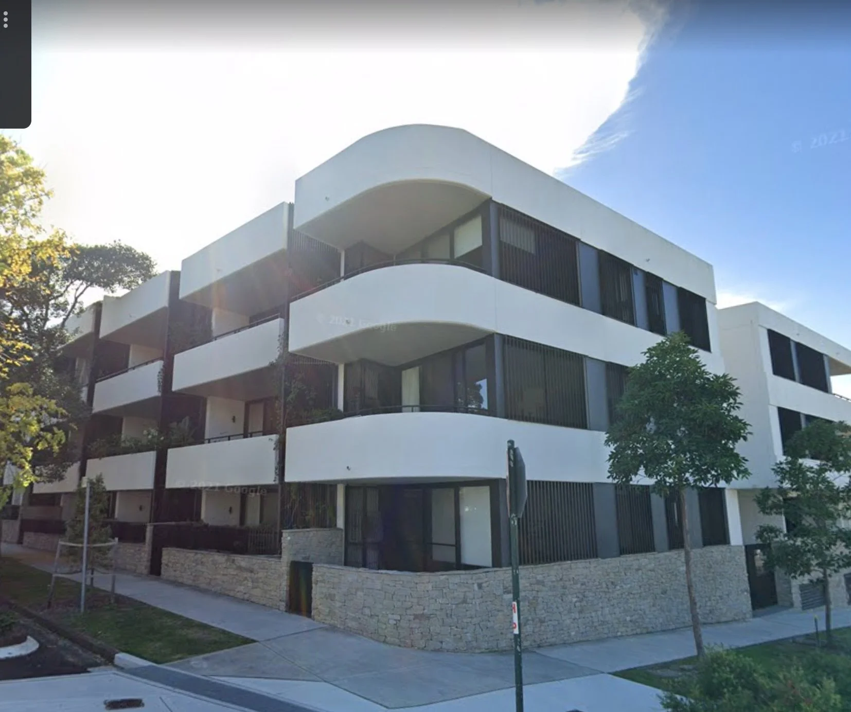 treehouse aprtments Beaconsfield.jpg