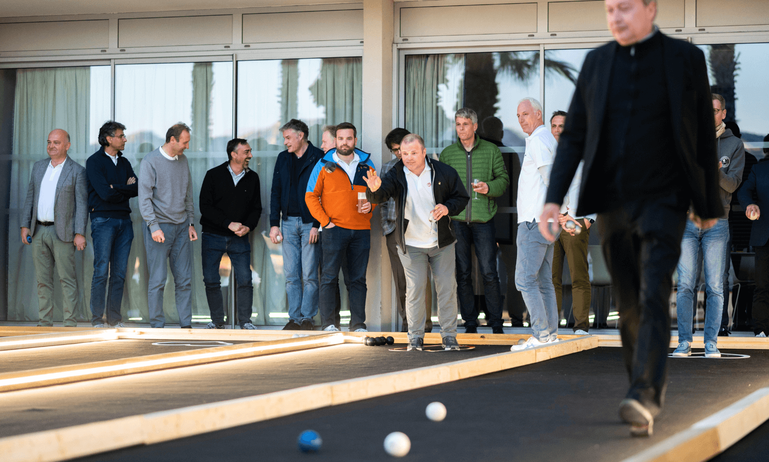 Retraite team building - Organiser événement d'entreprise — Fallone Event, image size:1563x938