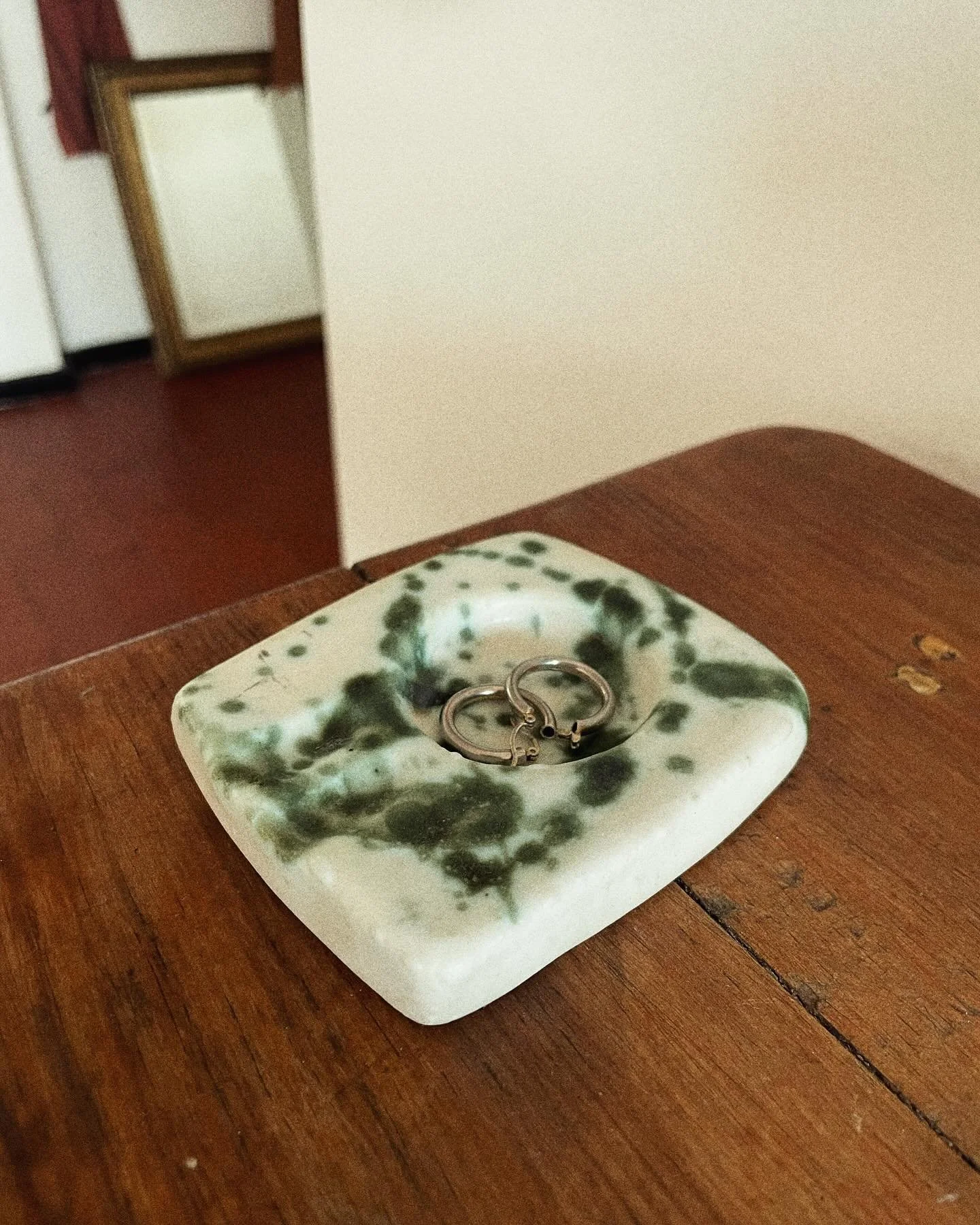 .

#ceramics #ceramicaenmexico #pottery #videpoche #joyeria #marble