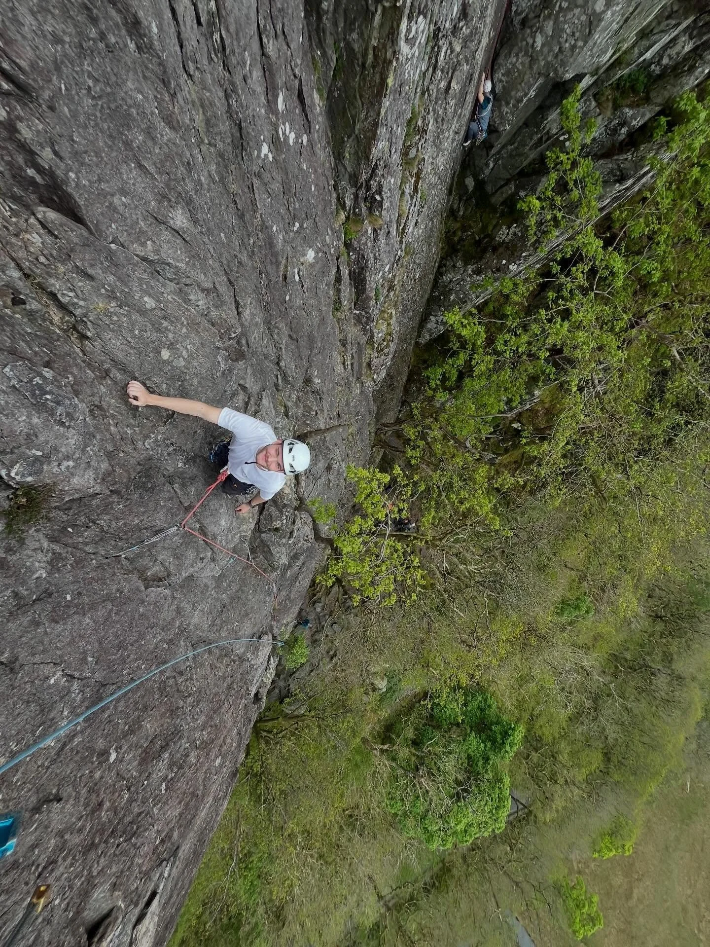 Some shots from 5 days out in the Lakes with Ethan, we looked at the skills needed for all types of climbing from single pitch sport to multi pitch trad. We lucked out with the weather and had a good laugh and great fun. Cheers Ethan 👊