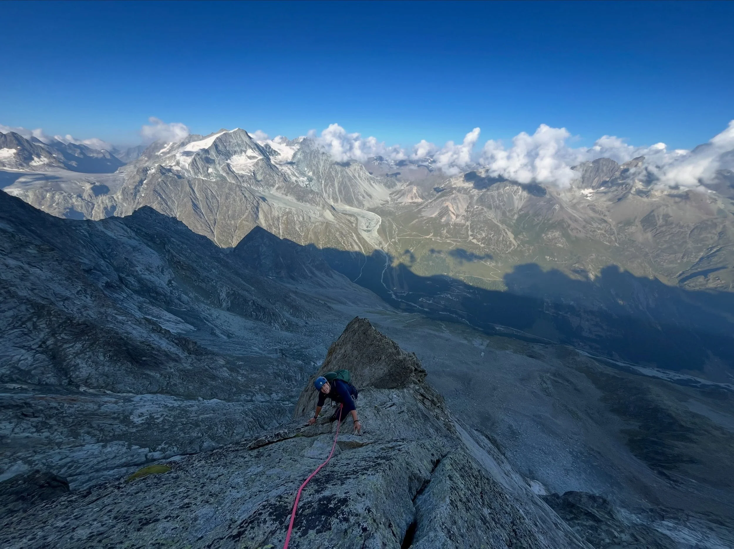 Noah high up on the West Ridge of the Dent de Tsalion a few weeks ago. Great route, and lovely to stay at the Cabane de la Tsa beforehand, good food and a warm welcome.

Nice to be working with @timneill71 for @frostguiding