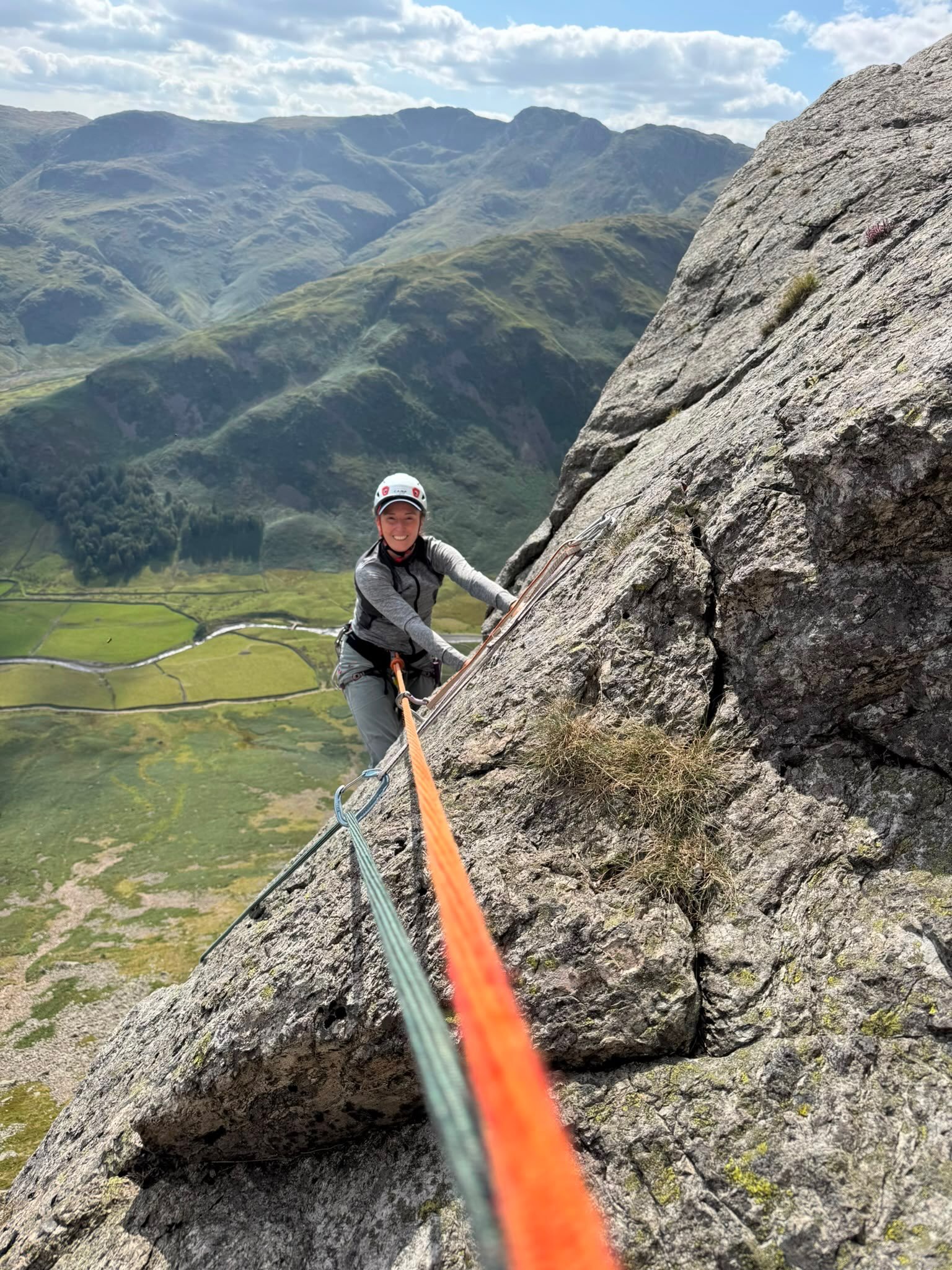 Simon was out for us on Monday whilst I was on a first aid course in the Peak District, he took visiting climbers Dan and Stephanie up to Gimmer Crag and climbed some great routes in the sun, they ticked off: Gimmer Chimney, Bracket and Slab and Crow