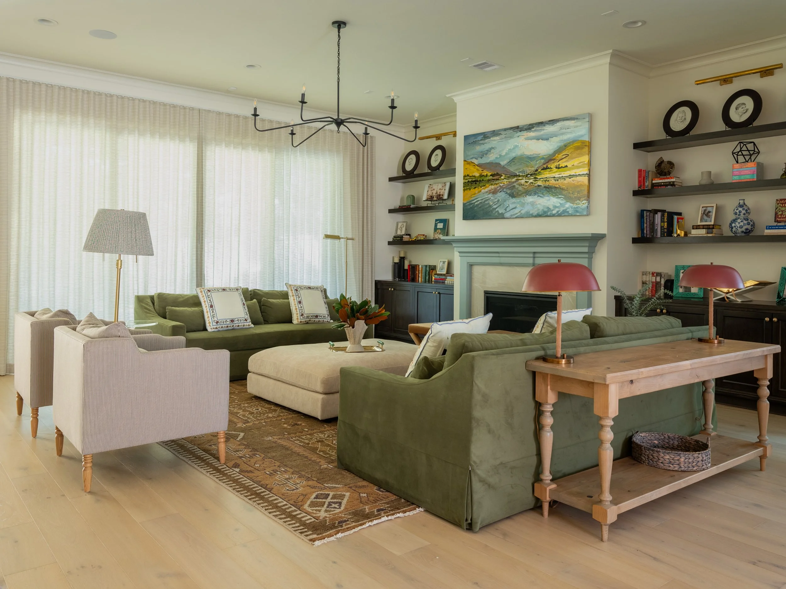 ShaneLavalette_WestUHome_AshlynBurnsInteriors_6584_Painting.jpg