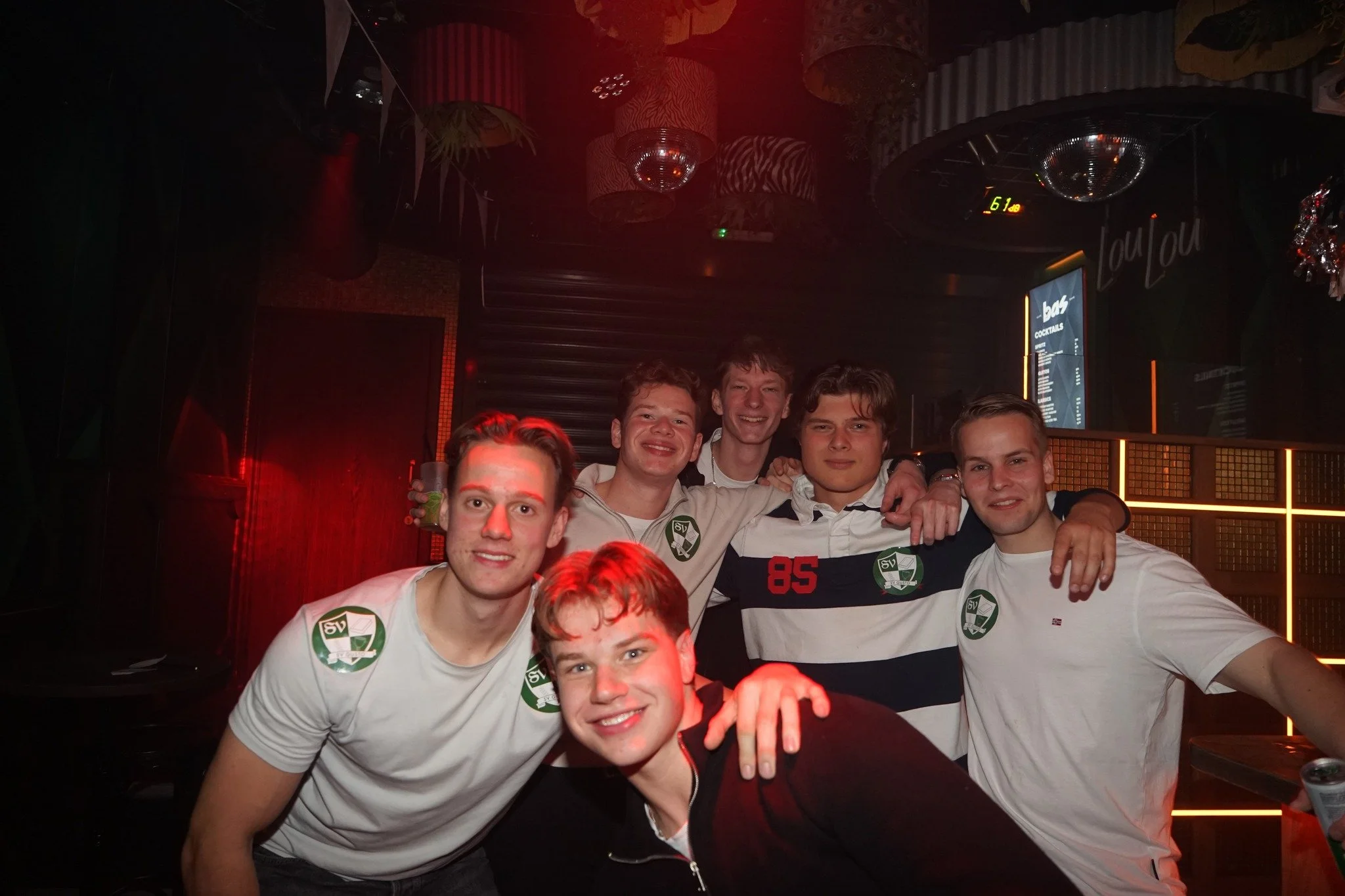 Black and White borrel 2025