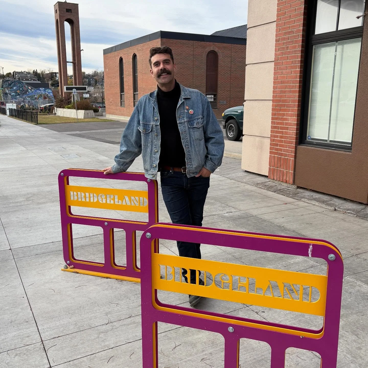 A beautiful day in Bridgeland! Just one more day before Election Day. We encourage you all to get out on Monday, to cast your vote. 
Municipal interacts with our everyday life so we need leadership with vision for what’s next, how to make it h