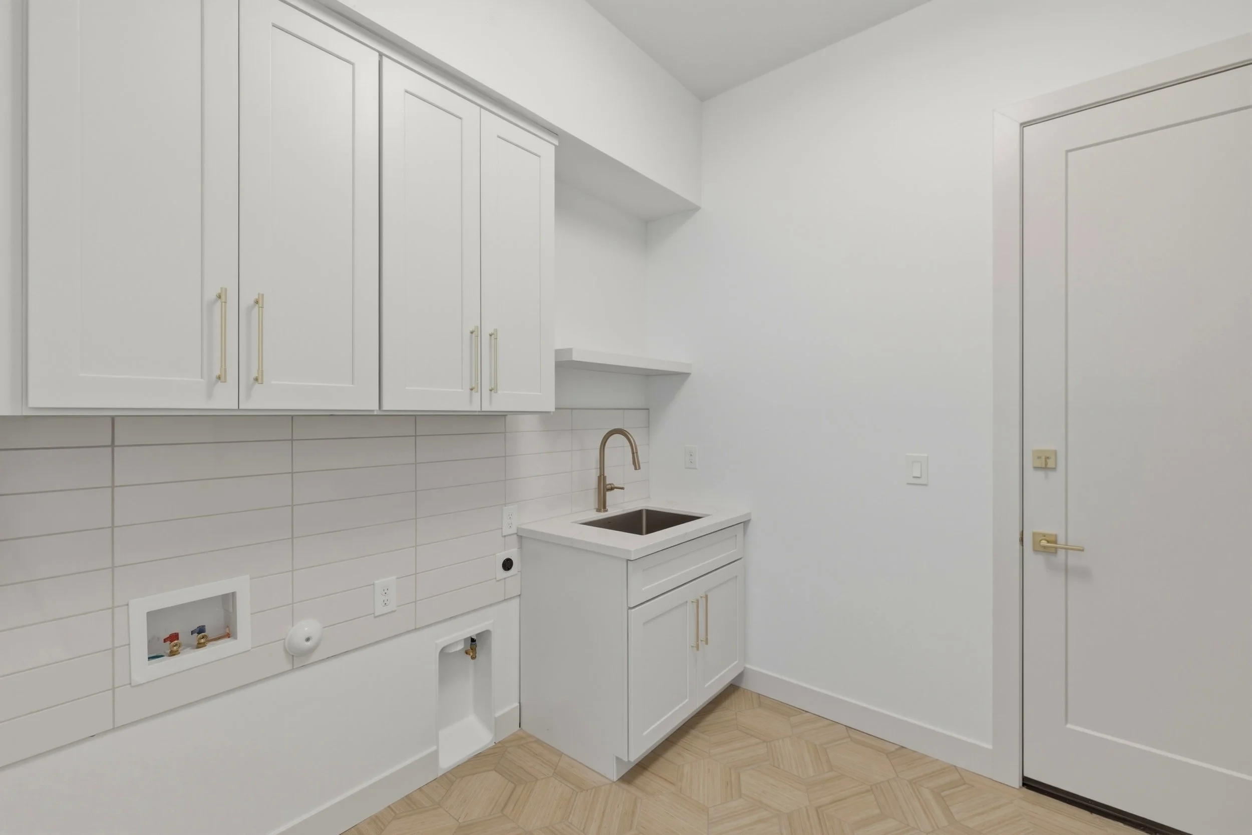 40-Laundry Room1.jpg