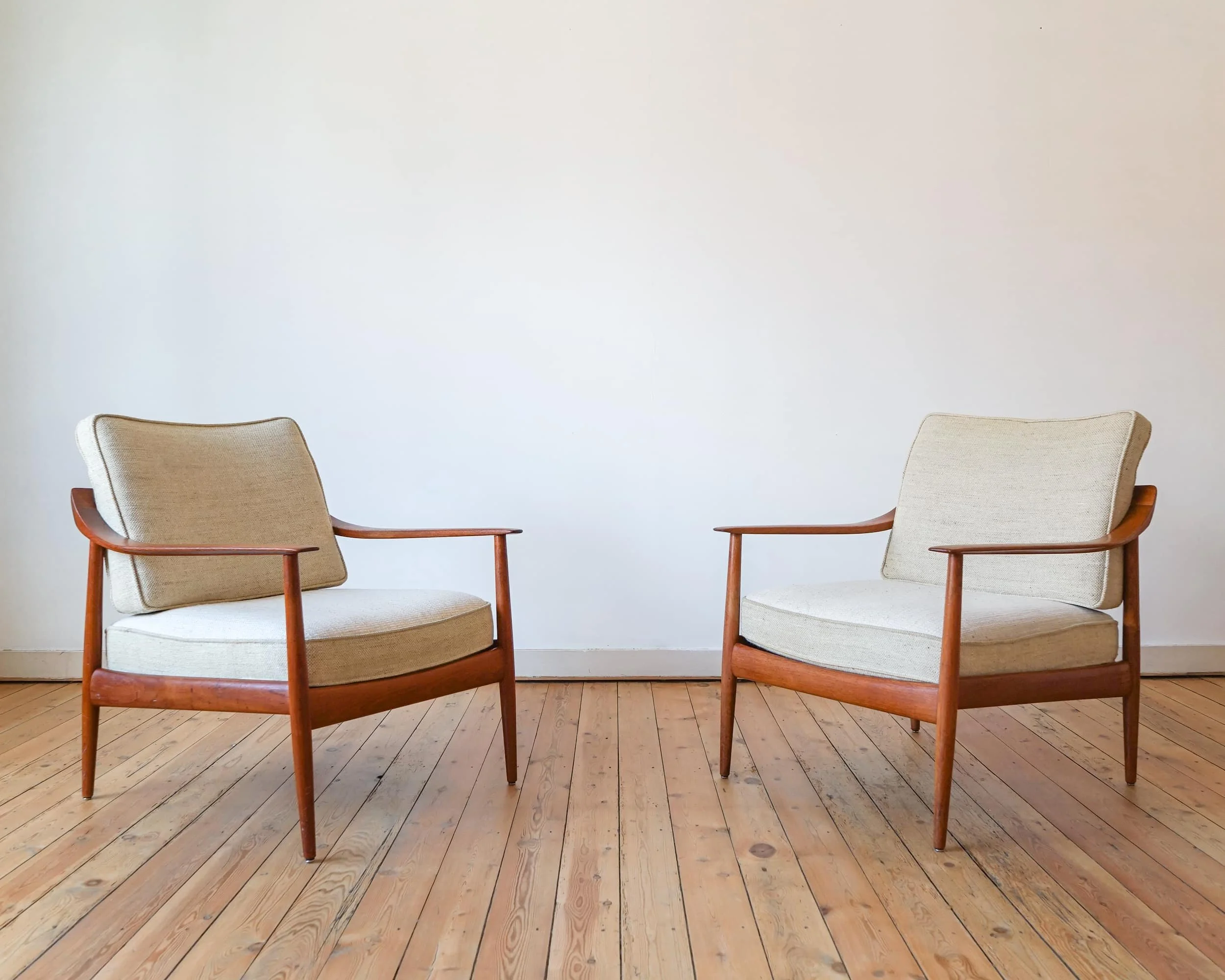 Walter Knoll Antimott chairs