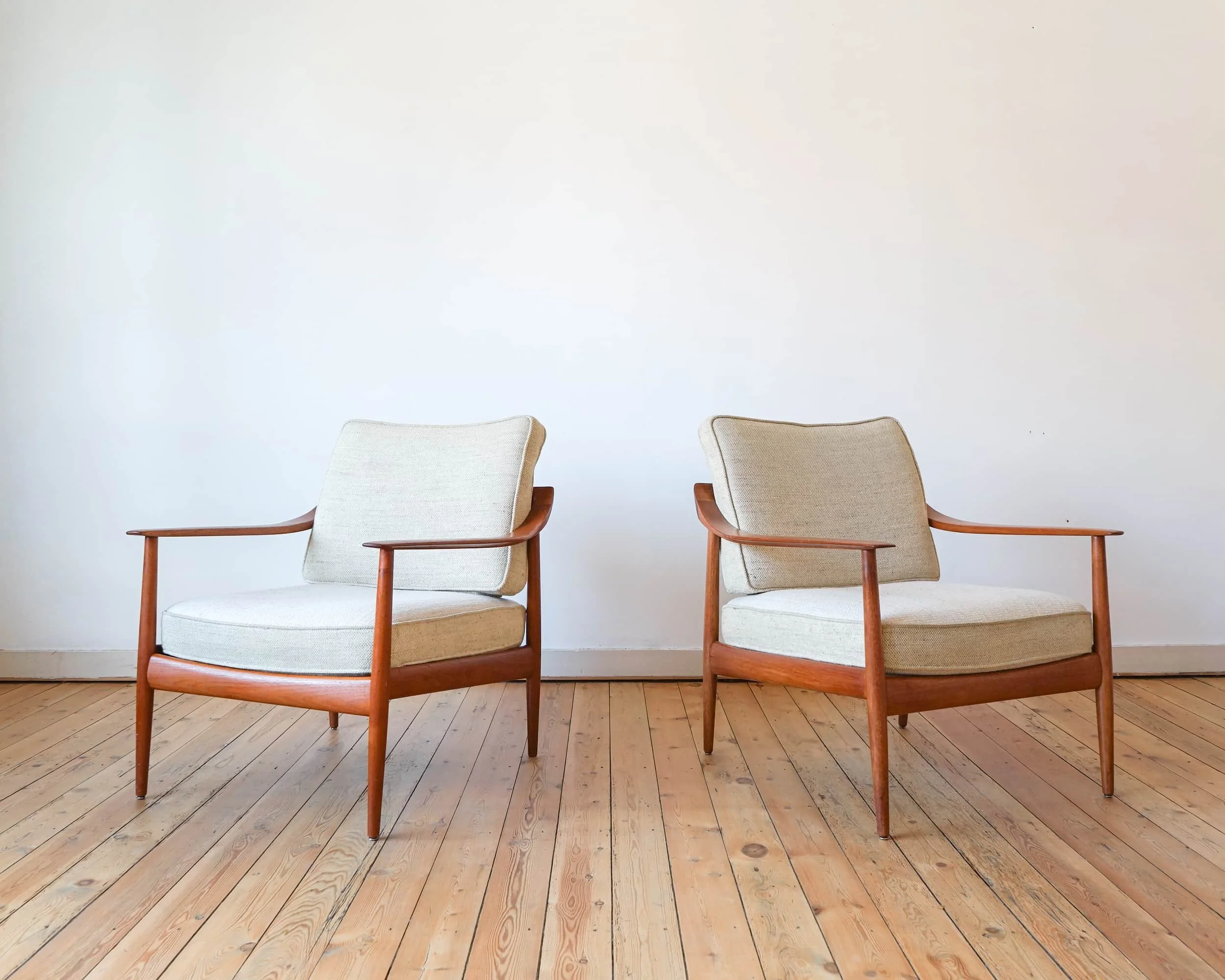 Walter Knoll Antimott chairs