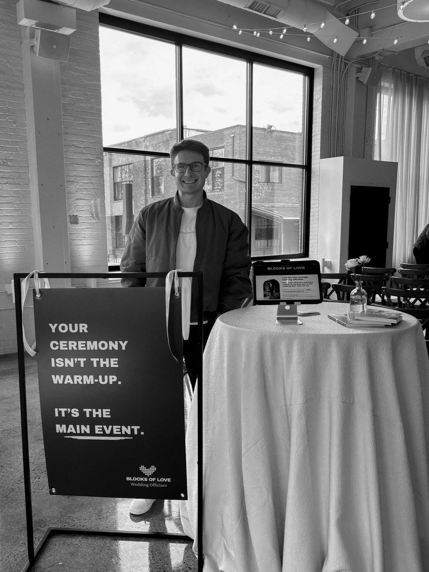 Had an amazing time at the @urbandaisyevents open house today! Loved meeting so many wonderful couples and supporting one of my favorite venues. ❤️&zwj;🔥

When you think of your wedding day, is your ceremony one of the first things that comes to min