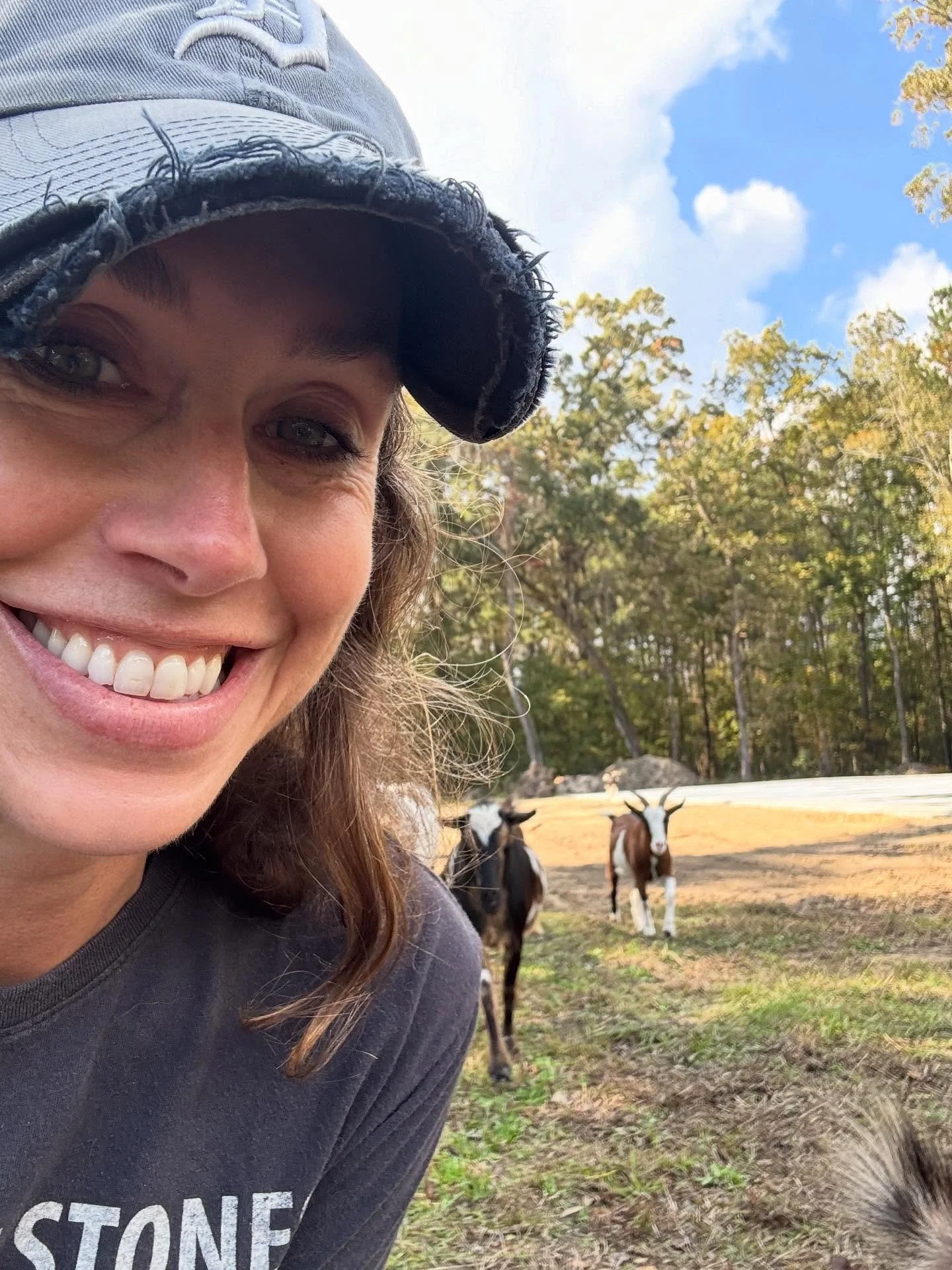 A much needed moment in nature🩷 Being followed by the cutest tribe of goats &amp; having horses nuzzle my side as we walked the property was an added bonus!
