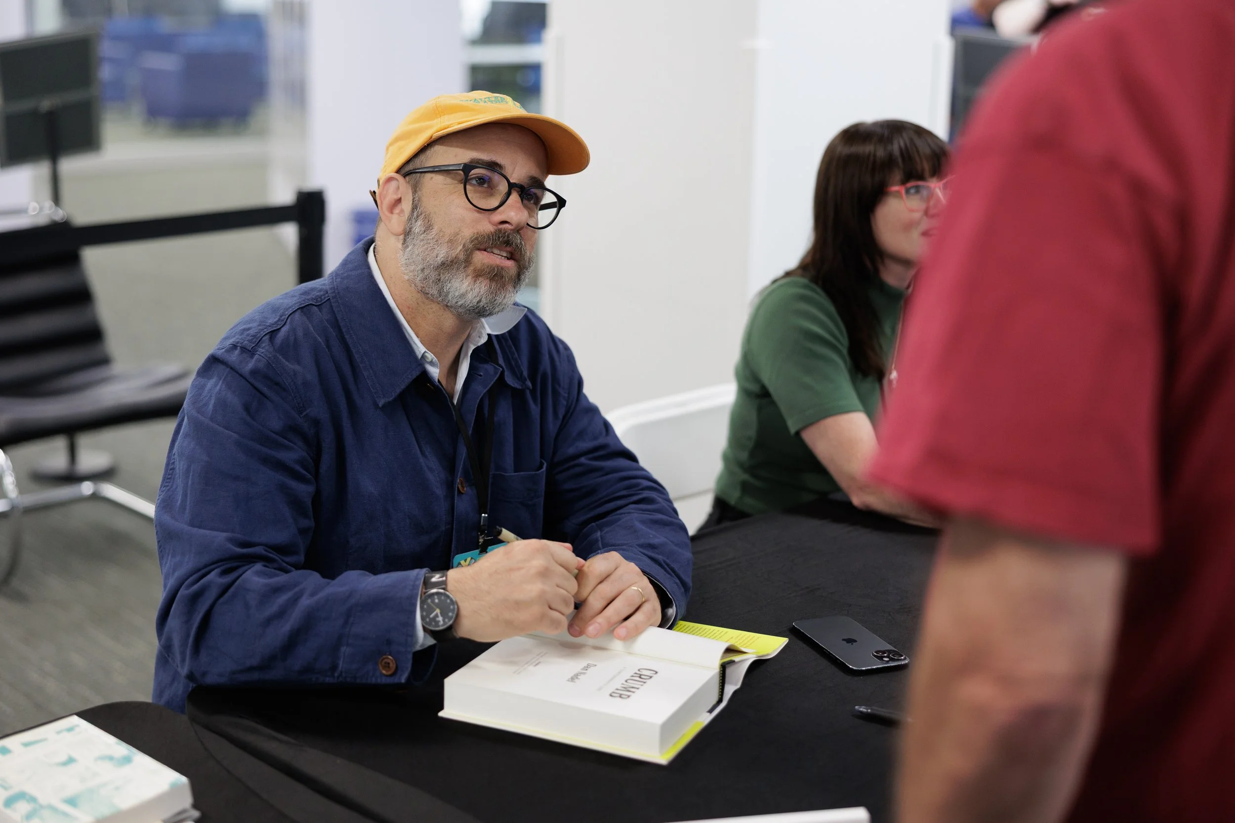 AM_Signings_0019.jpg
