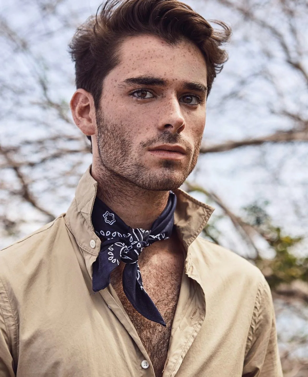 Creative Direction: African Safari 🐆

One of our first ever editorials. A concept developed alongside photographer @javierdelruiz , reimagining the African summer through a fashion lens. Where heat becomes texture and instinct becomes style.

Inspir