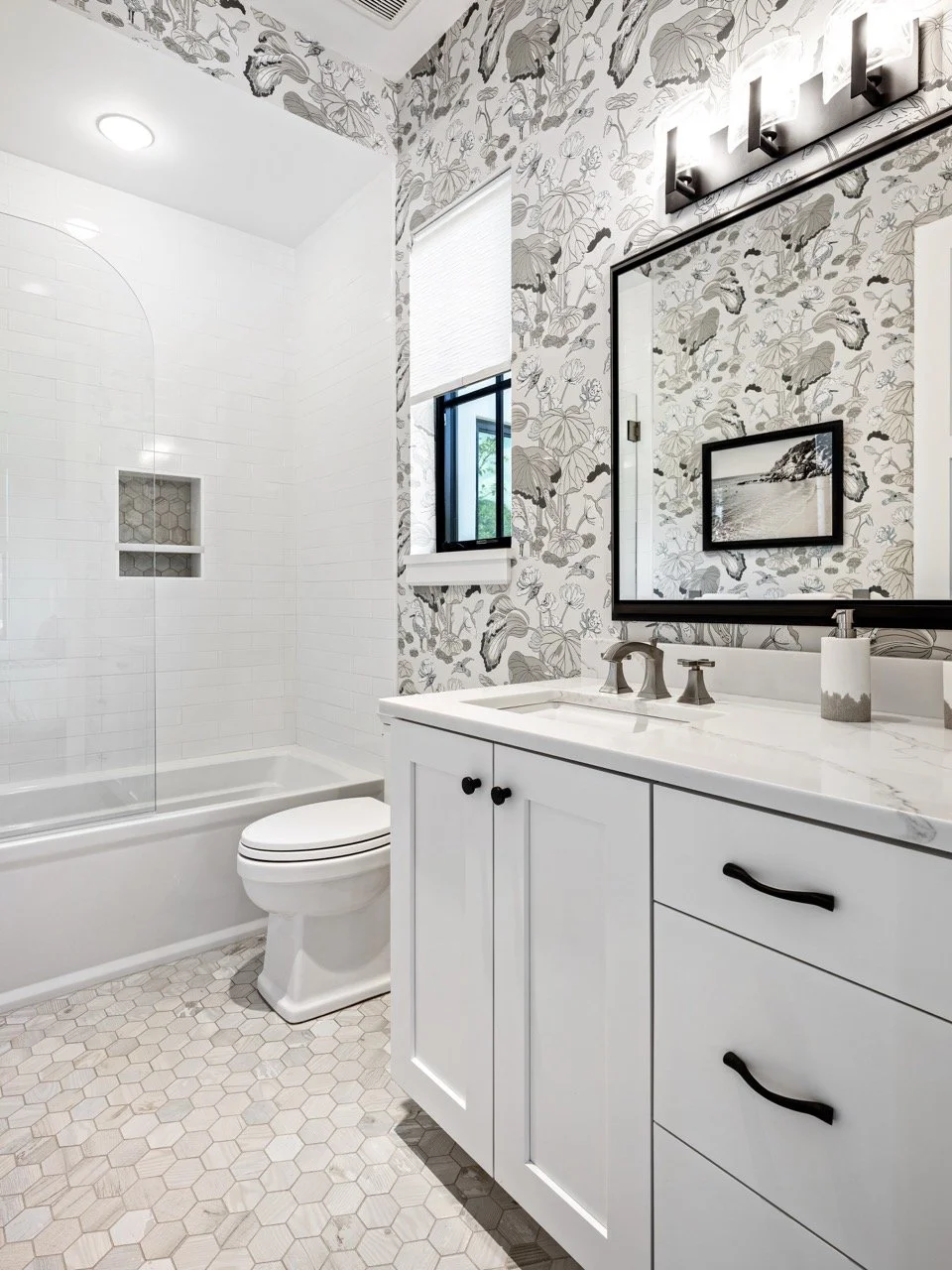 10401 Scrub Jay - 023 Large.jpeg