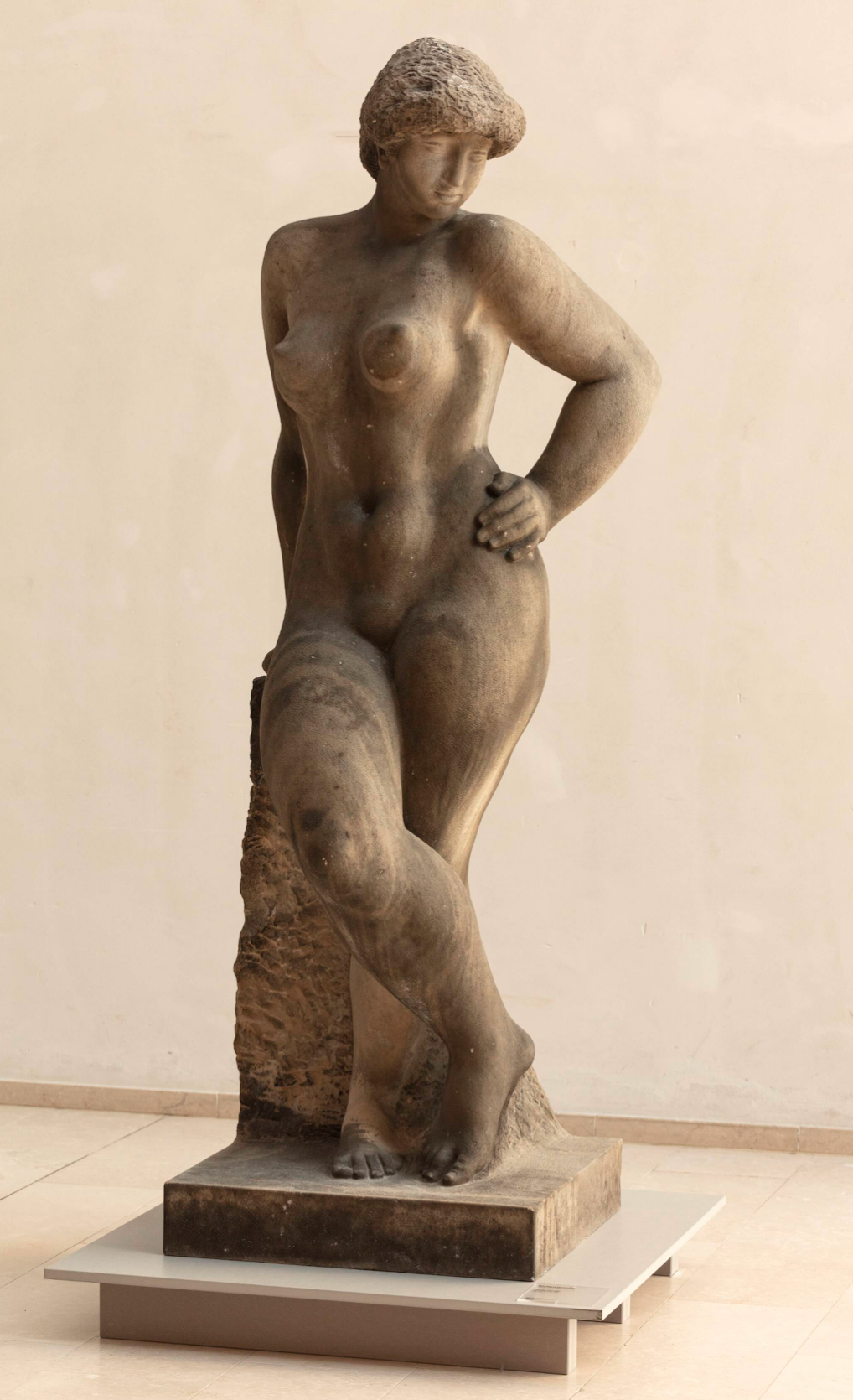 Gerhard Henning. Standing Nude Girl. Stone. 1928–1929. Statens Museum for Kunst, Copenhagen.