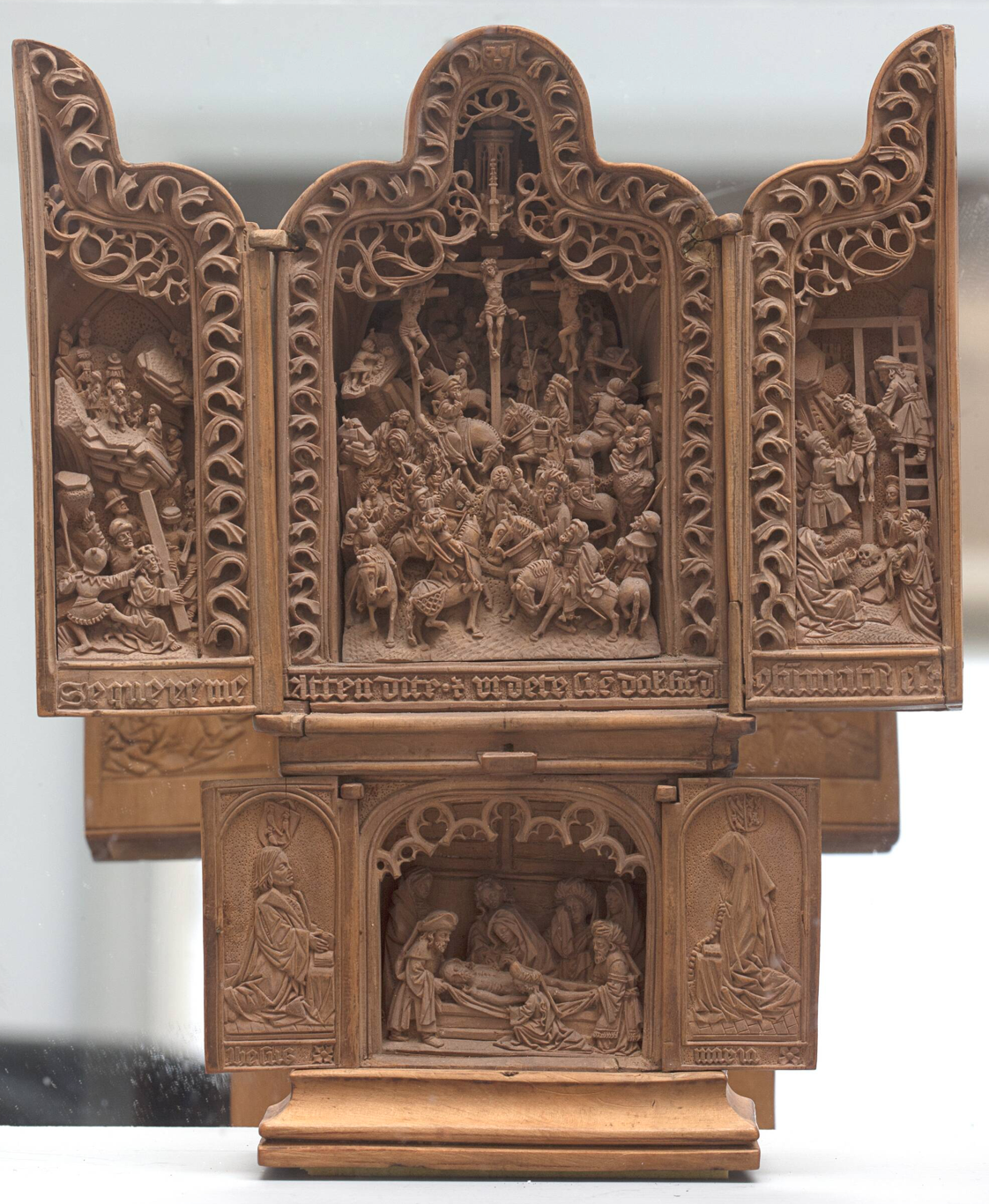 Adam Dircksz (1428–1528). Miniature Altar. Triptych with the Passion of Christ. Boxwood. 1502–1528. Statens Museum for Kunst, Copenhagen.