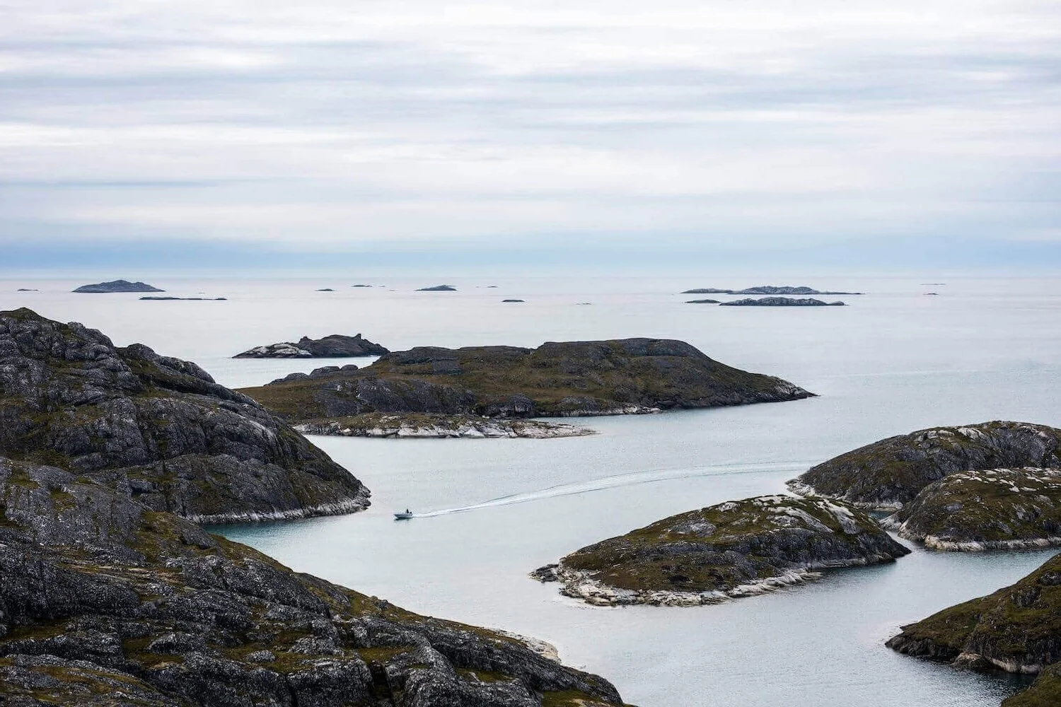 Wild Dark Shore the feeling of that island