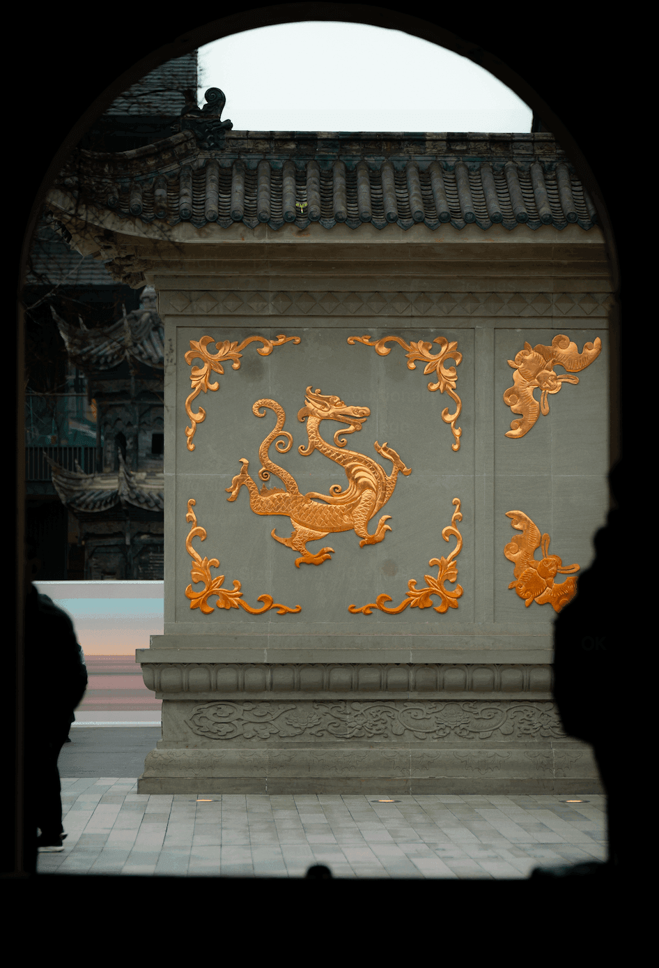 ornate golden dragon temple decoration